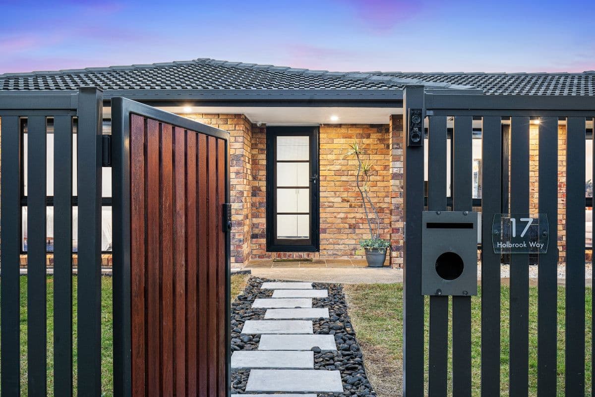 17 Holbrook Way, Elanora QLD 4221, Elanora - Image 1