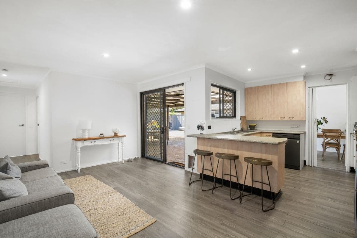 17 Holbrook Way, Elanora QLD 4221, Elanora - Thumbnail 7