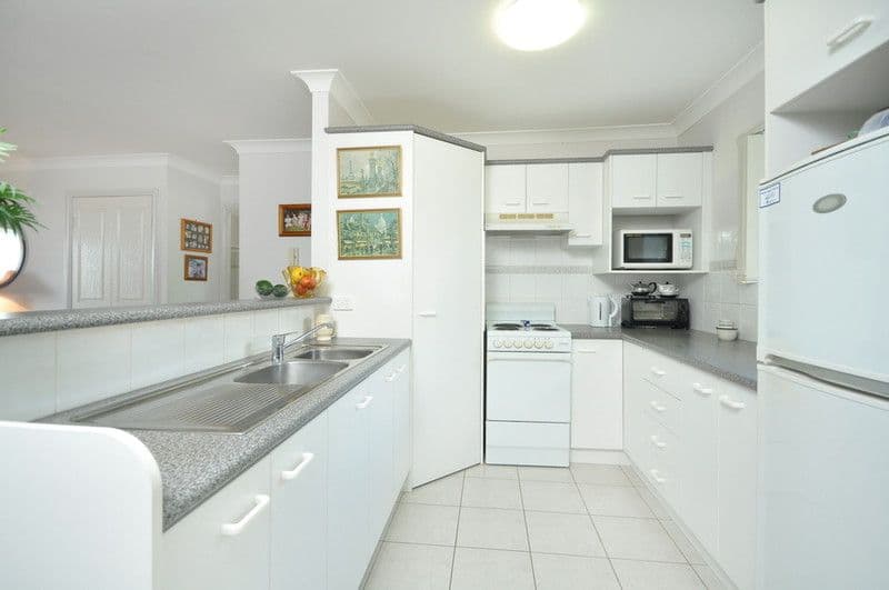 27 Mermaid Street, Chermside QLD 4032, Chermside - Thumbnail 3