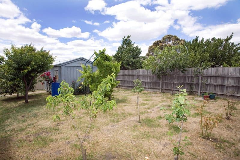 18 Huskisson Avenue, LALOR VIC 3075, Lalor - Thumbnail 3