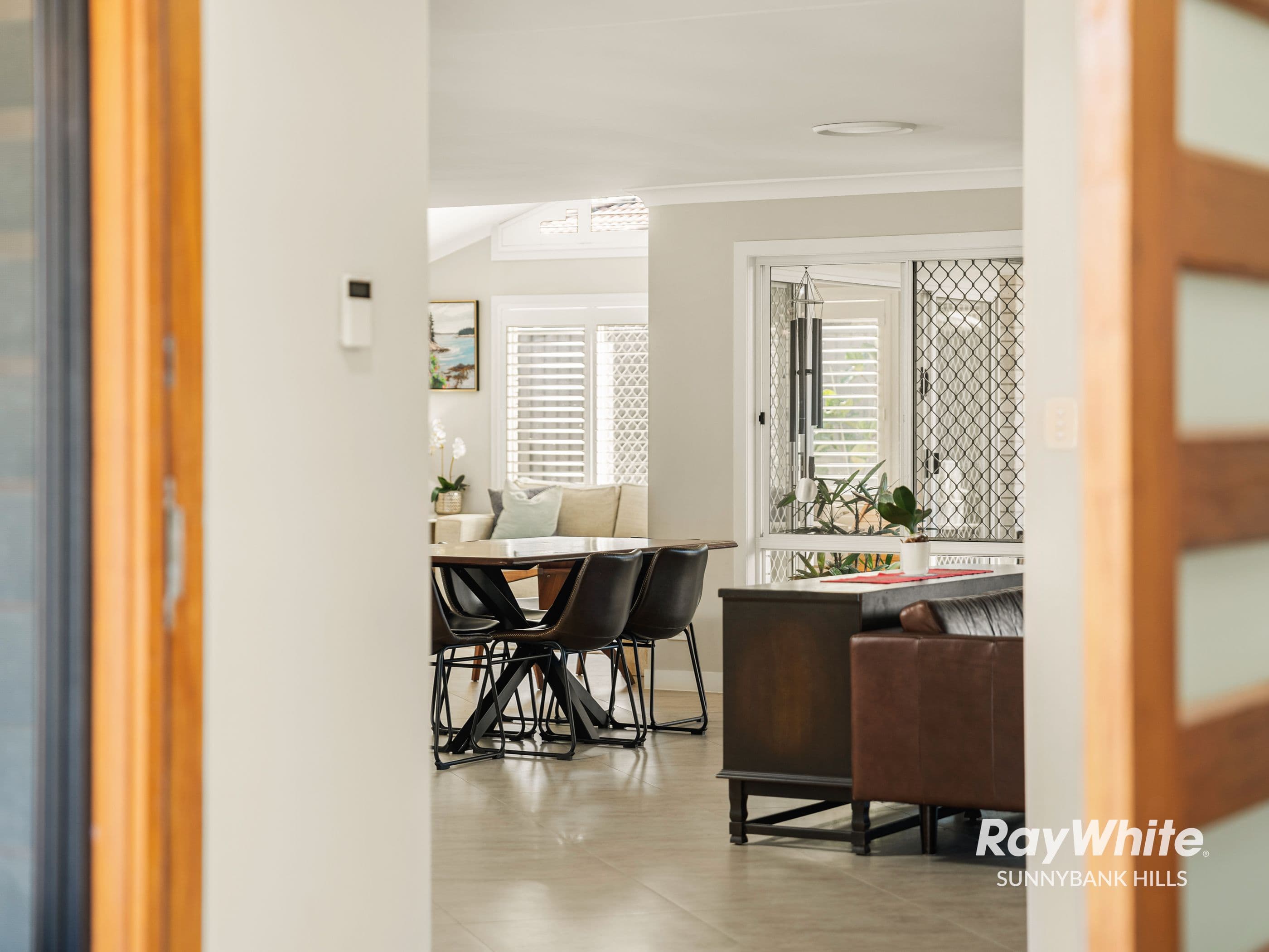 46 Alphitonia Crescent, Sunnybank Hills QLD 4109, Sunnybank Hills - Thumbnail 6