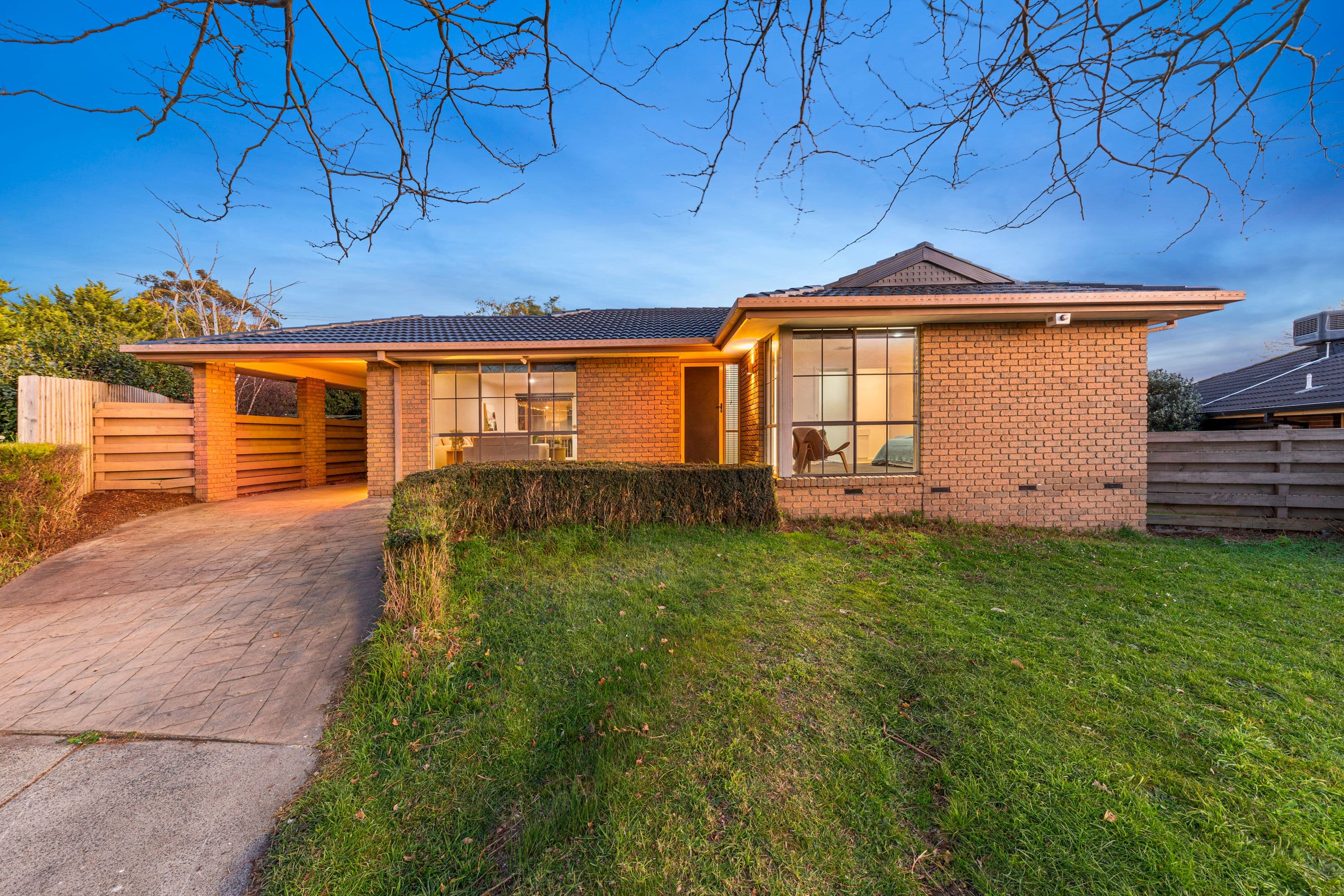 4 Moloney Court, Berwick VIC 3806, Berwick - Image 1