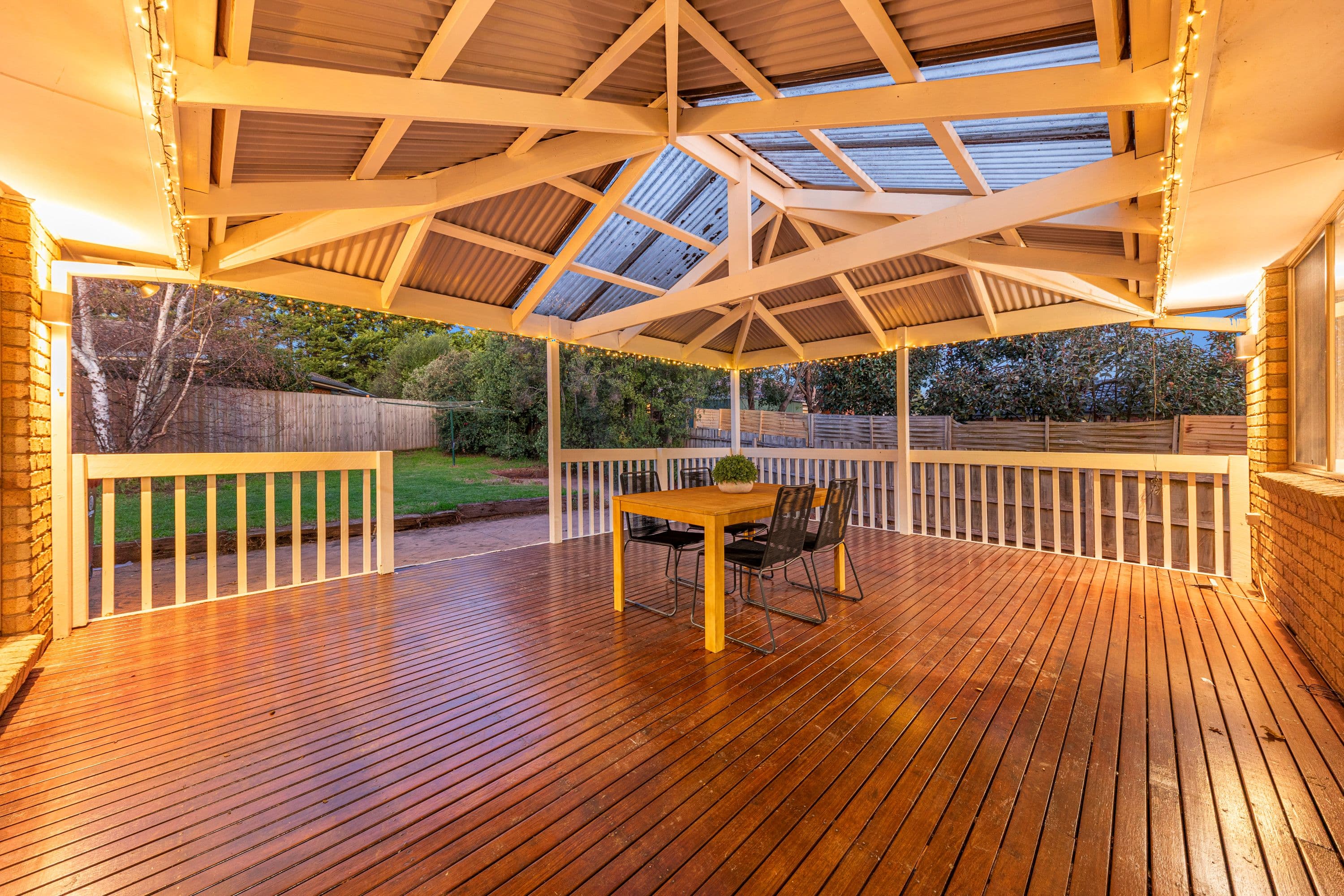 4 Moloney Court, Berwick VIC 3806, Berwick - Thumbnail 2