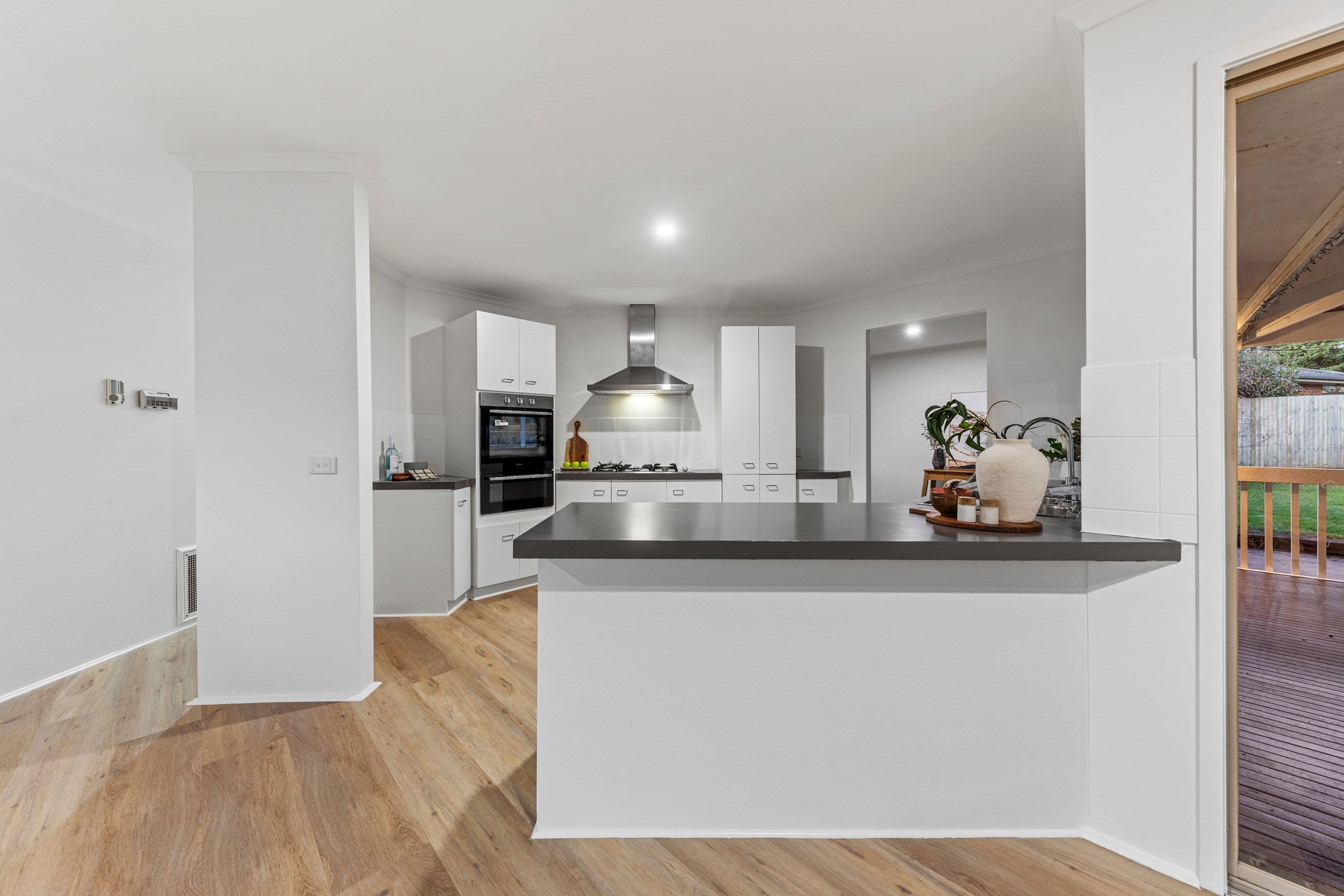 4 Moloney Court, Berwick VIC 3806, Berwick - Thumbnail 4