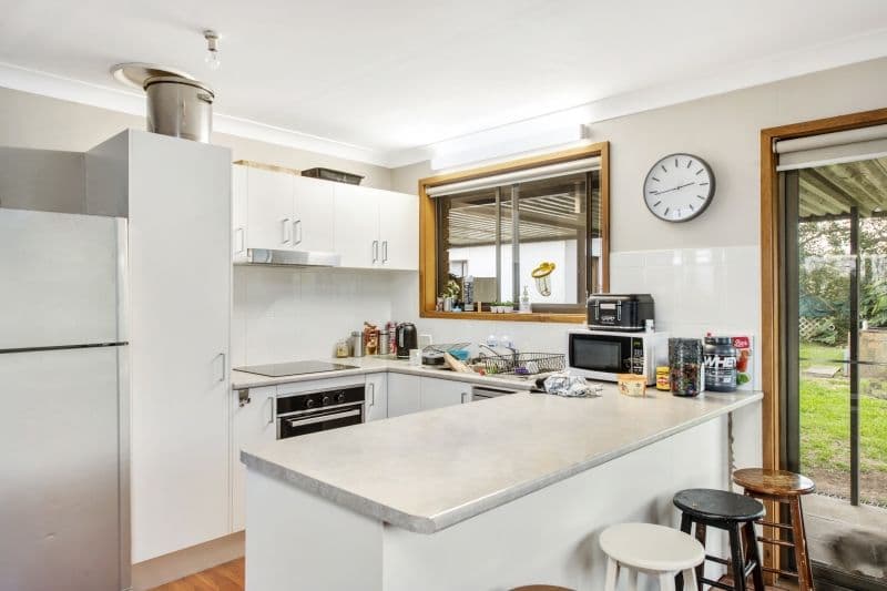 10 Longs Road, Bateau Bay NSW 2261, Bateau Bay - Thumbnail 4