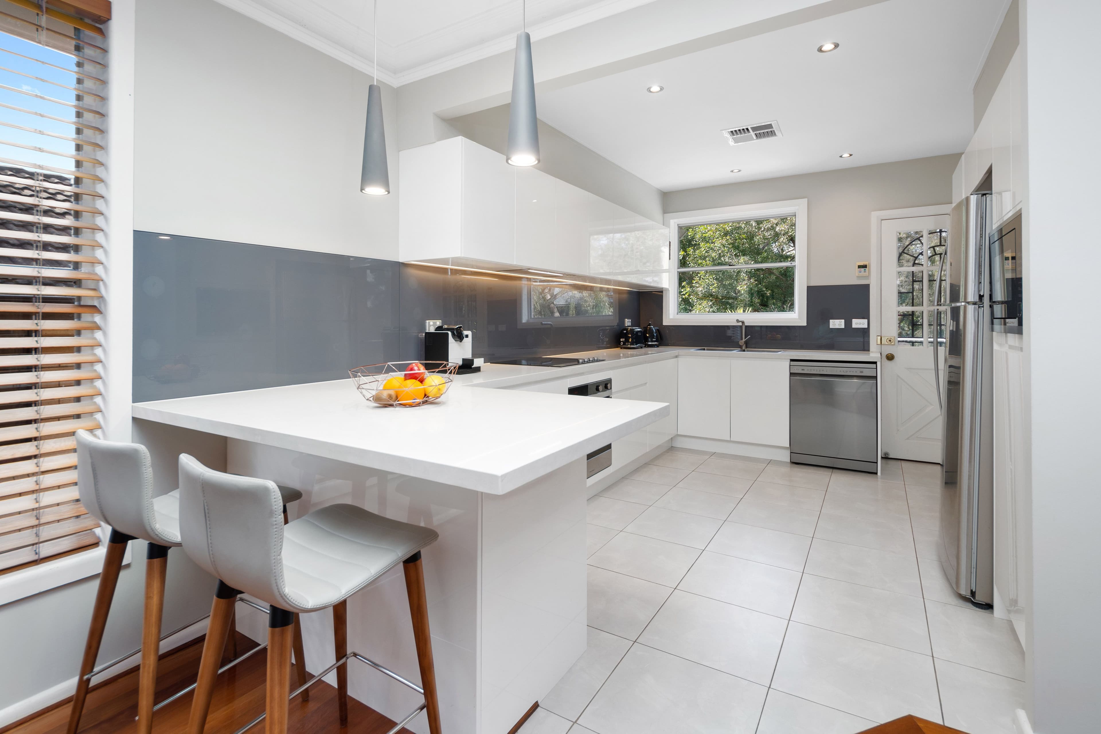 60 Moreton Road, Illawong NSW 2234, Illawong - Thumbnail 3