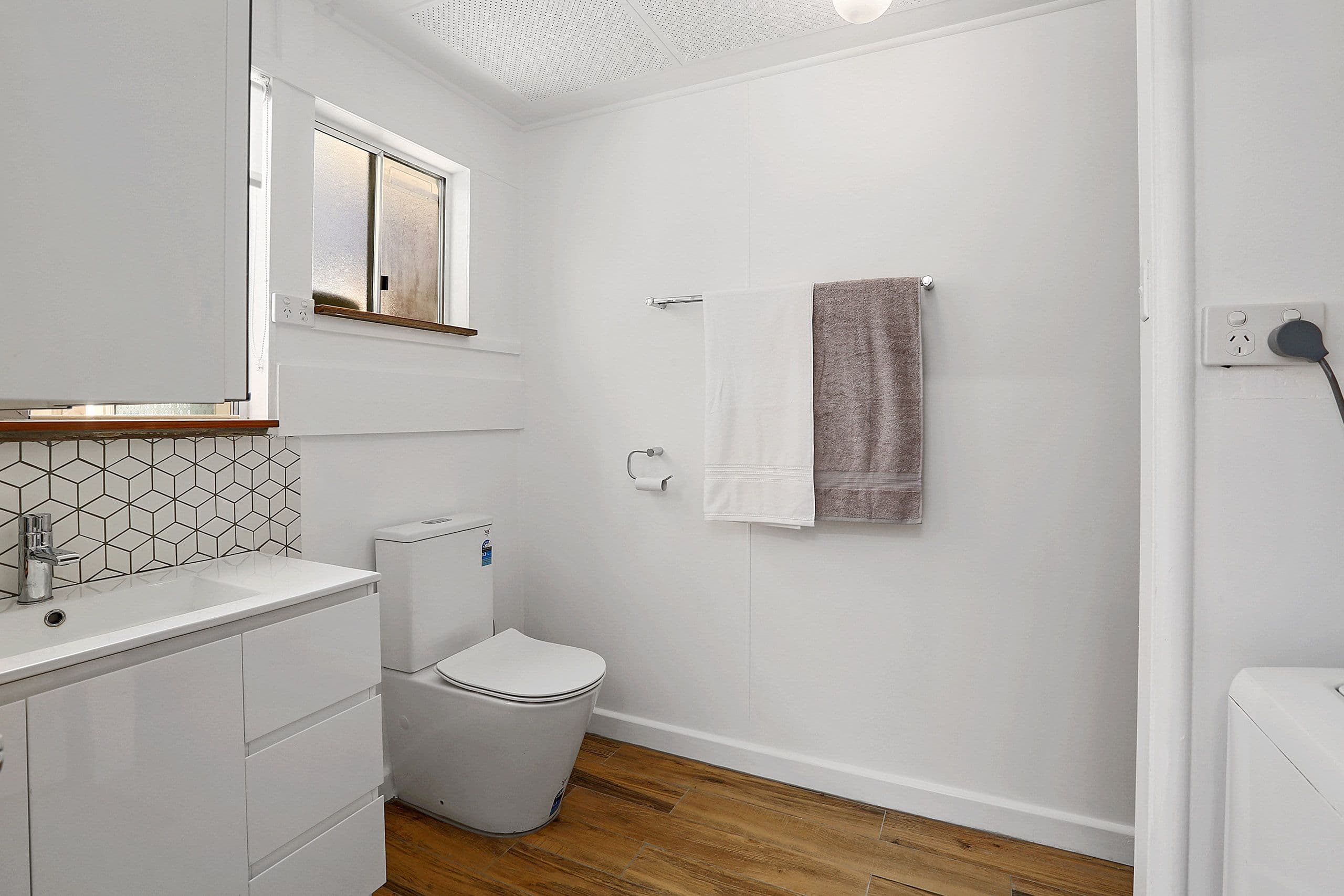 105 Gertrude Street, Geelong West VIC 3218, Geelong West - Thumbnail 8