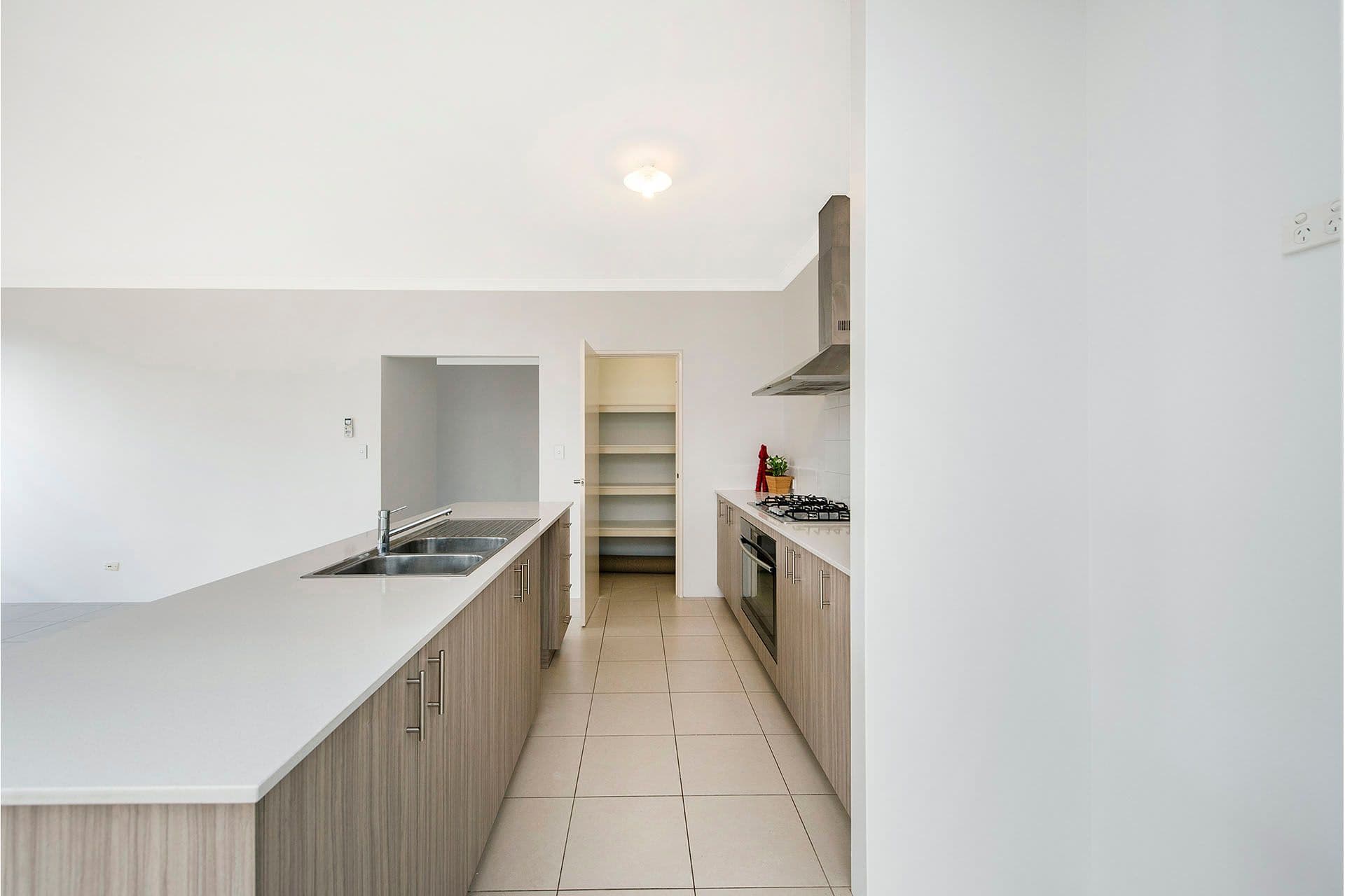 7/10 Warton Rd, Huntingdale, WA, 6110, South Yunderup - Thumbnail 5