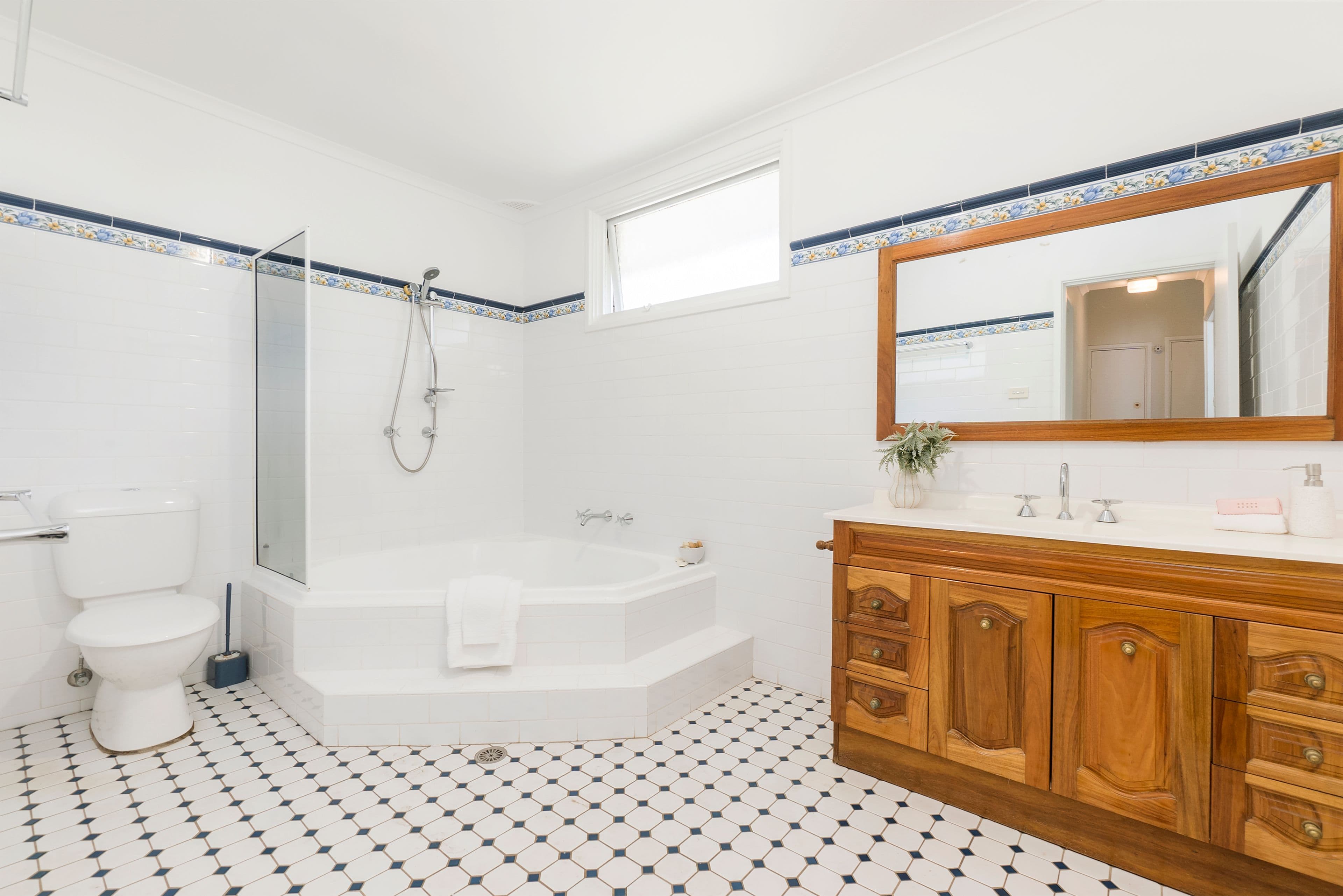 17 Wiseman Road, Castle Hill NSW 2154, Castle Hill - Thumbnail 8