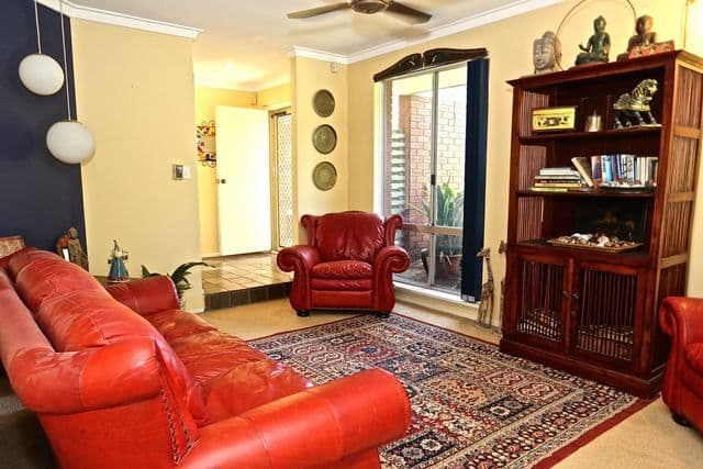 21 Ridgehaven Ramble, BALLAJURA WA 6066, Ballajura - Thumbnail 4