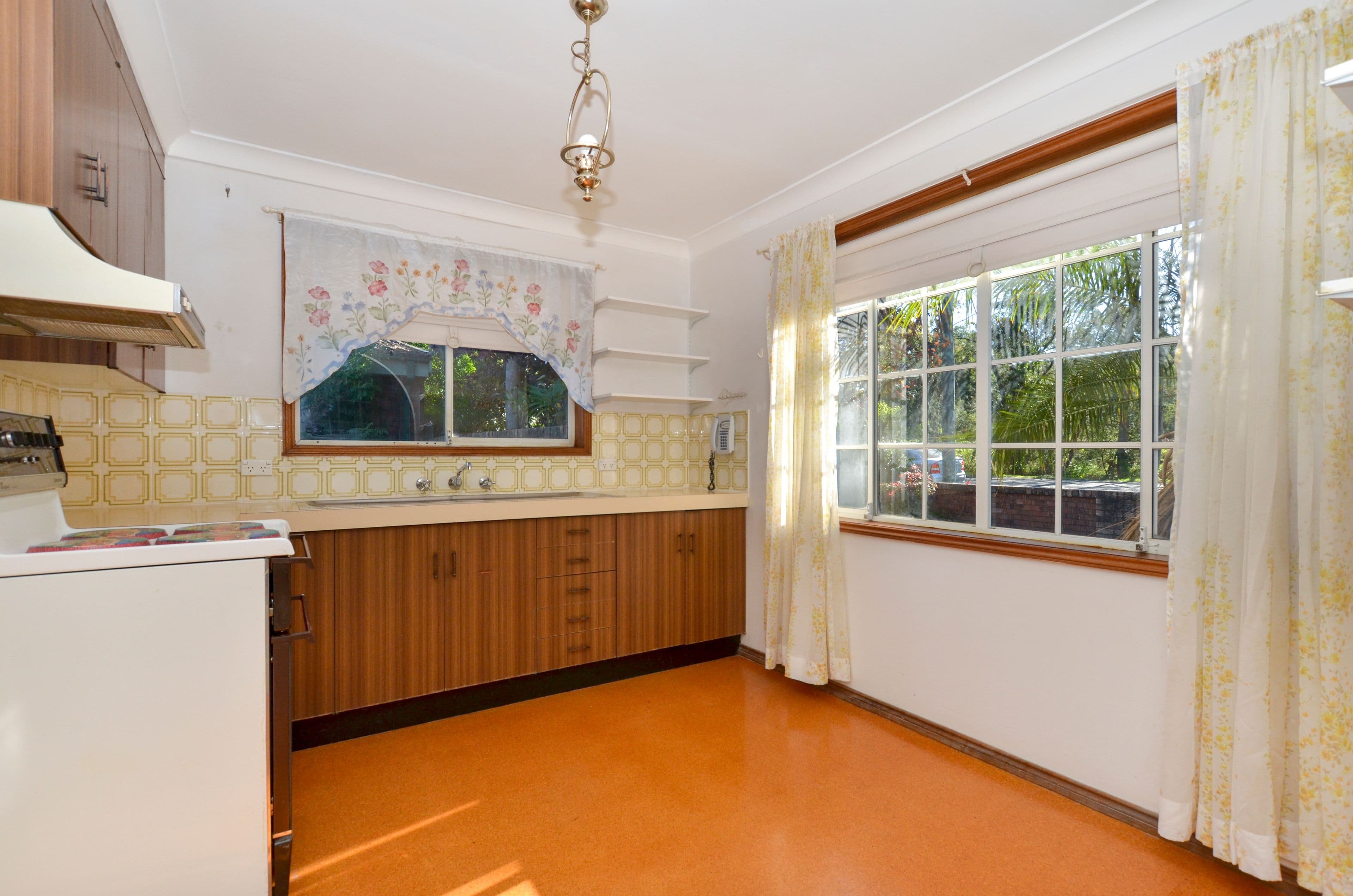 252 Railway Street, Woy Woy NSW 2256, Woy Woy - Thumbnail 4
