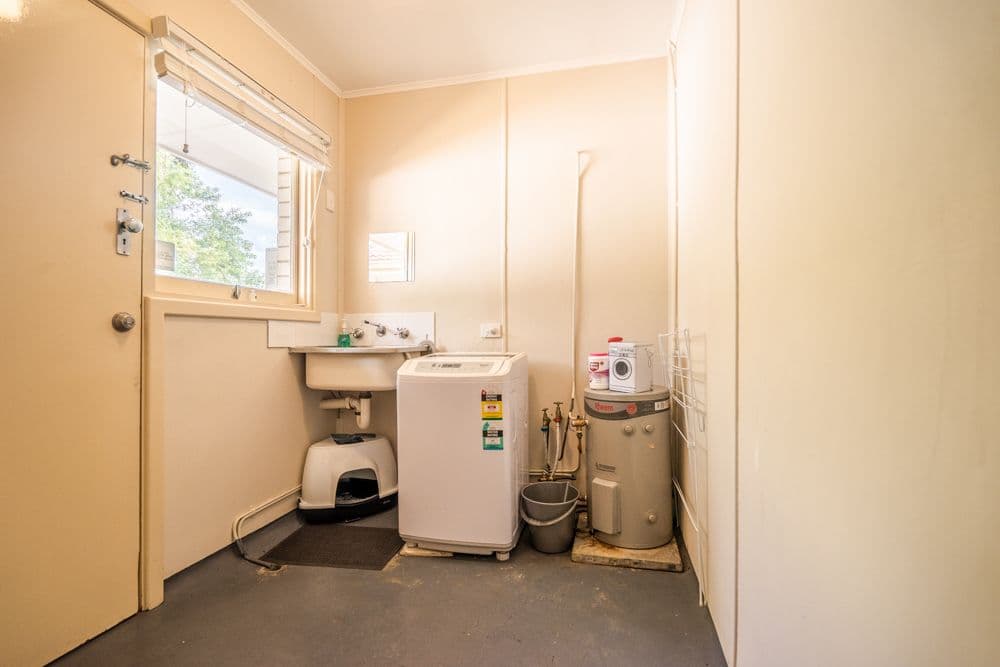 24 Keeley Way, Girrawheen WA 6064, Girrawheen - Thumbnail 8