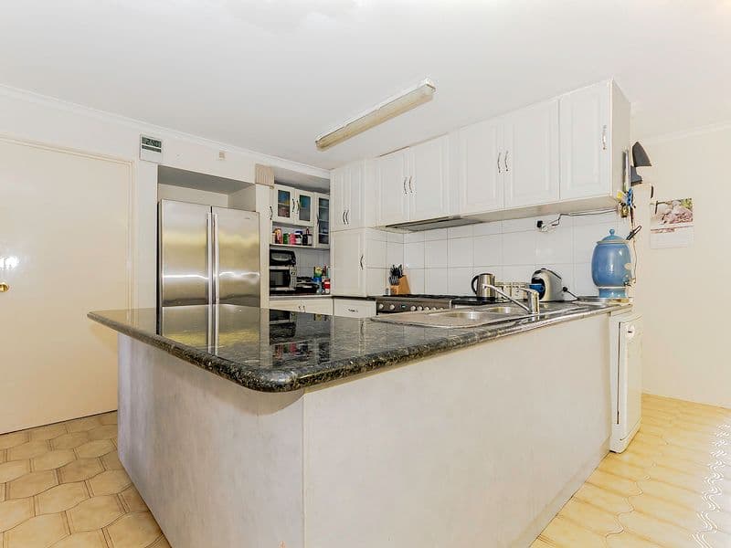 1 Macalister Court, Werribee VIC 3030, Werribee - Thumbnail 3