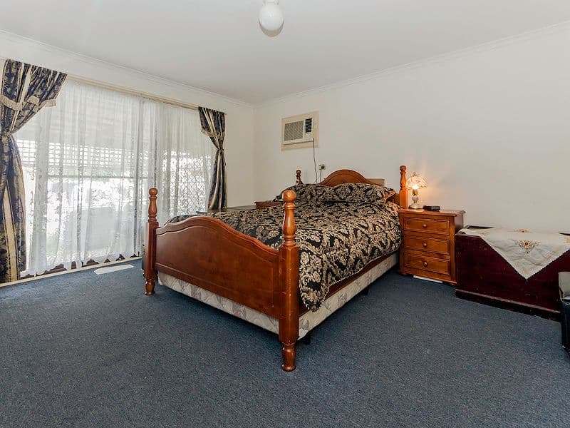 1 Macalister Court, Werribee VIC 3030, Werribee - Thumbnail 8