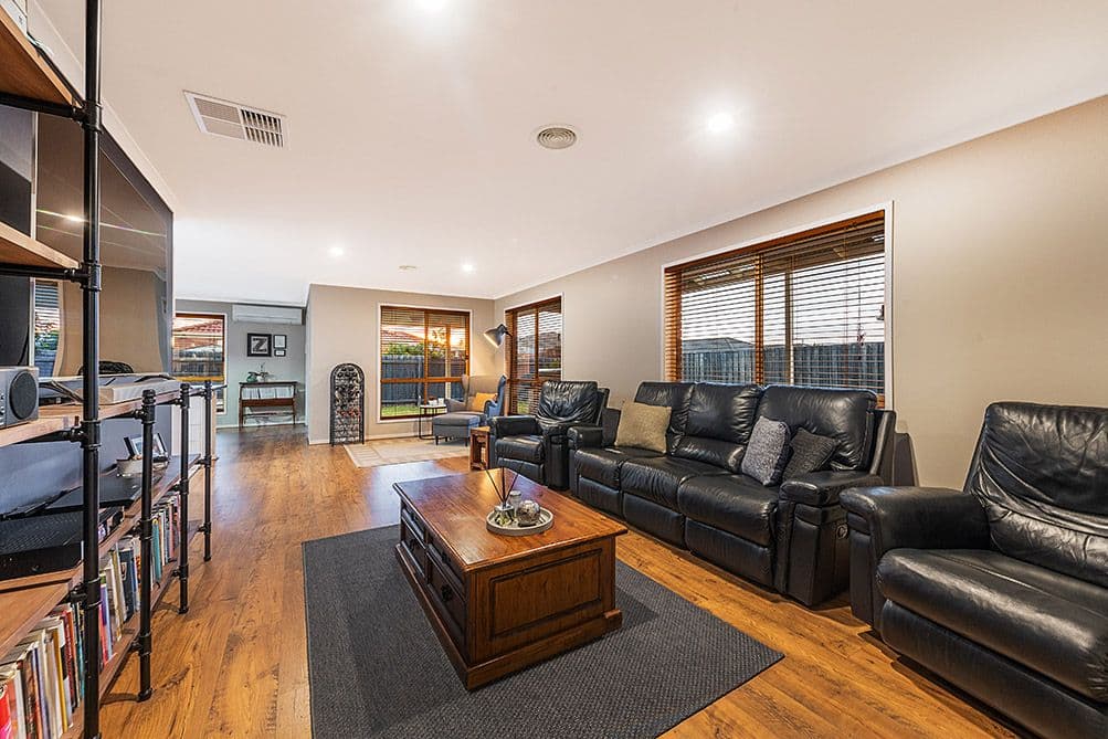 43 Middleham Close, Cranbourne West VIC 3977, Cranbourne West - Thumbnail 6