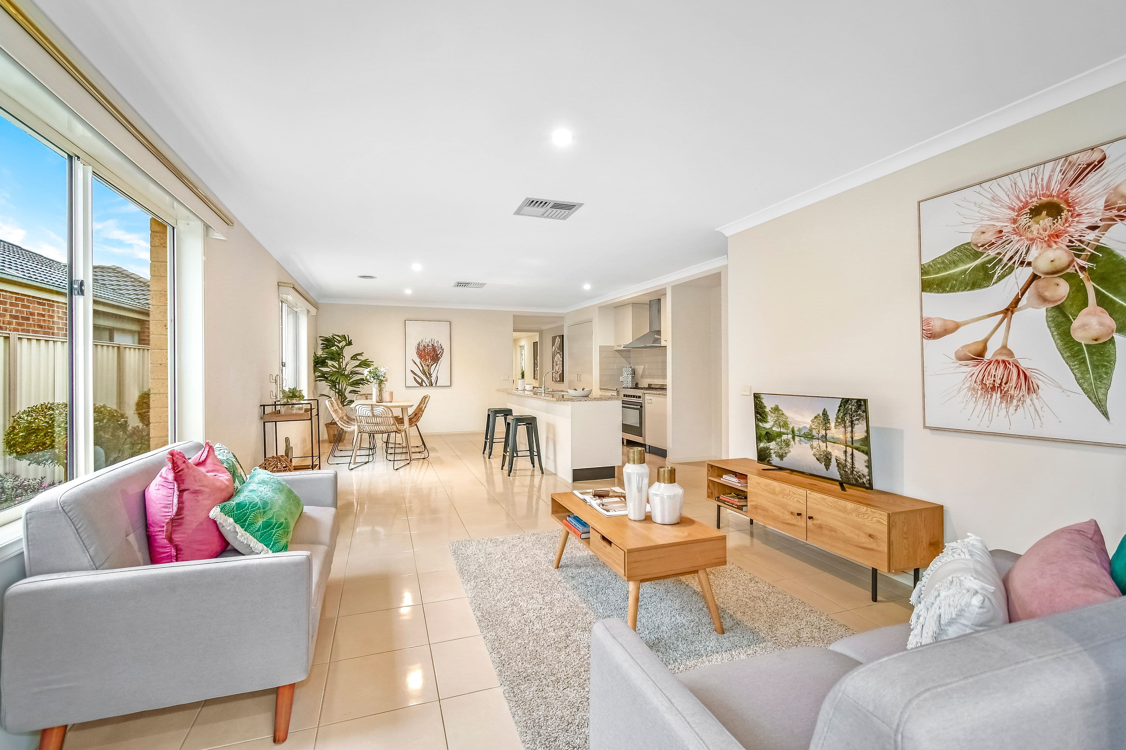 11 Warbler Street, Pakenham VIC 3810, Pakenham - Thumbnail 6