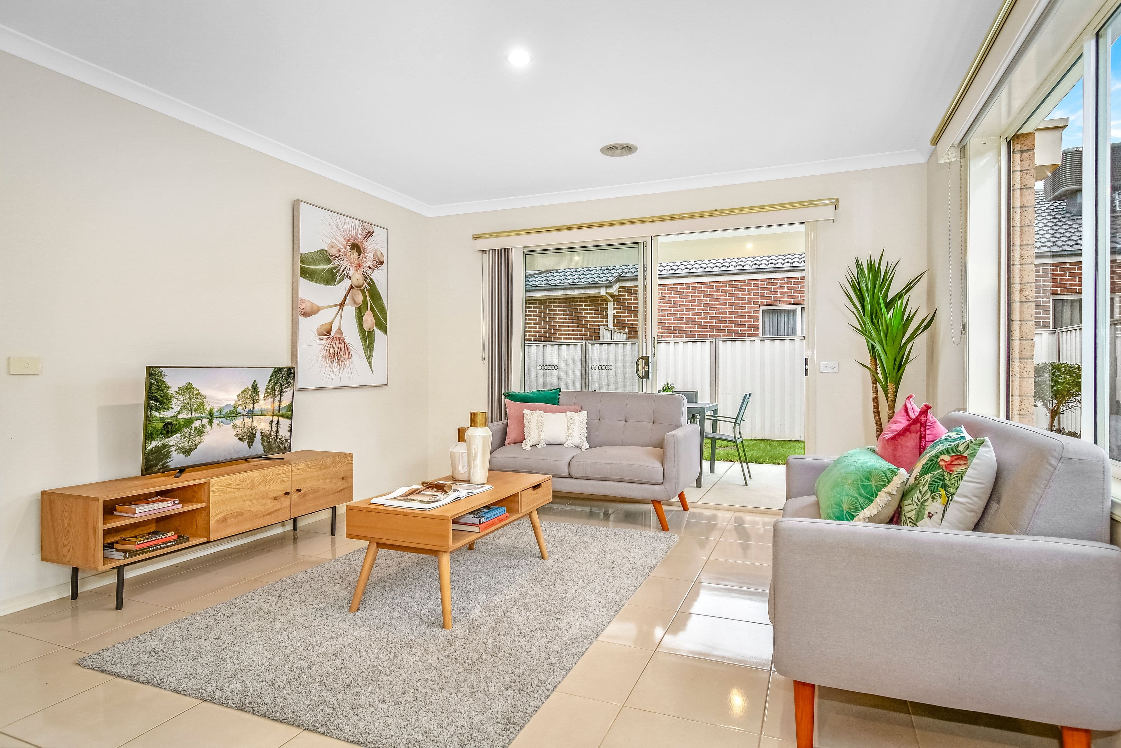 11 Warbler Street, Pakenham VIC 3810, Pakenham - Thumbnail 7