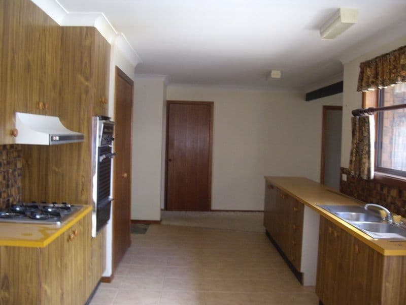 530 Regina Avenue, North Albury - Thumbnail 2