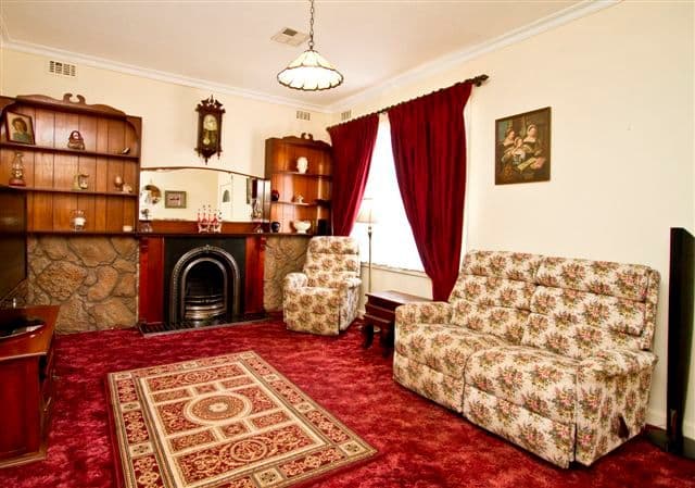 33  Law Street, HEIDELBERG HEIGHTS VIC 3081, Heidelberg Heights - Thumbnail 3
