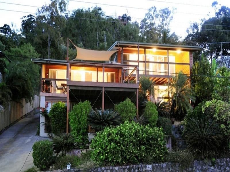 12 Coral Esplanade, CANNONVALE QLD 4802, Cannonvale - Thumbnail 2