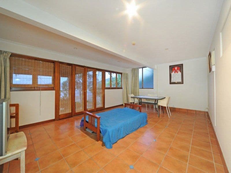 12 Coral Esplanade, CANNONVALE QLD 4802, Cannonvale - Thumbnail 6