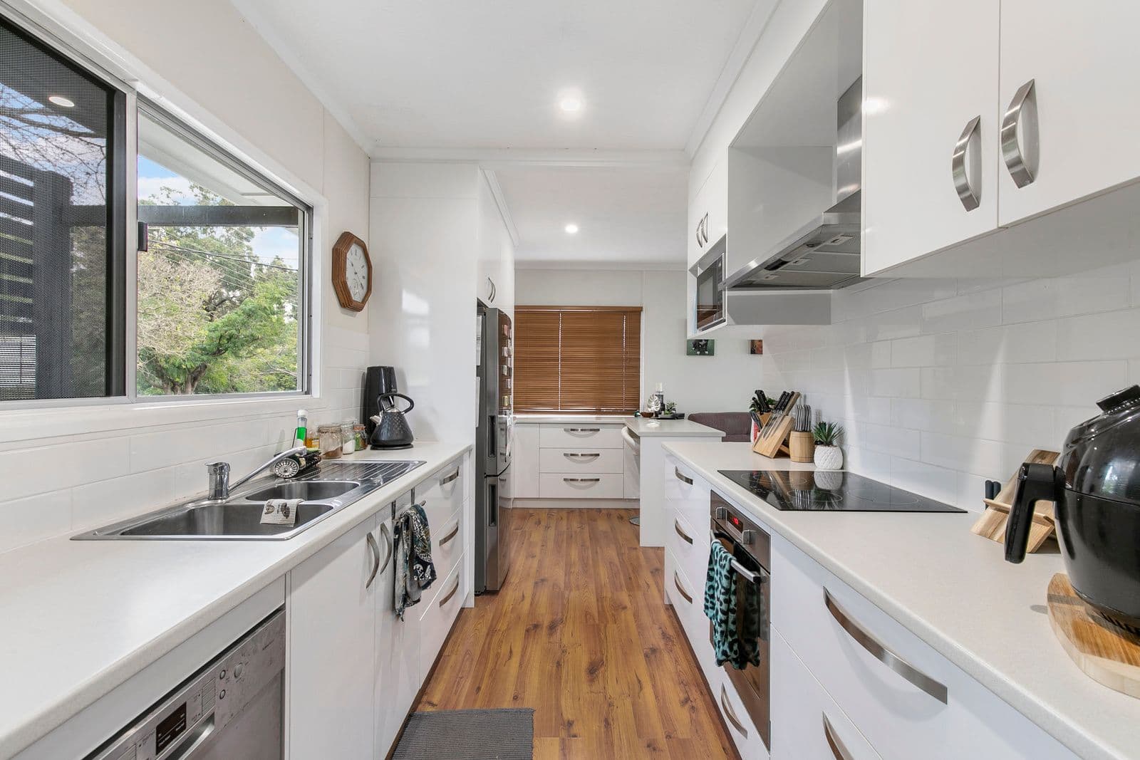 35 Claremont Street, Birkdale QLD 4159, Birkdale - Thumbnail 3