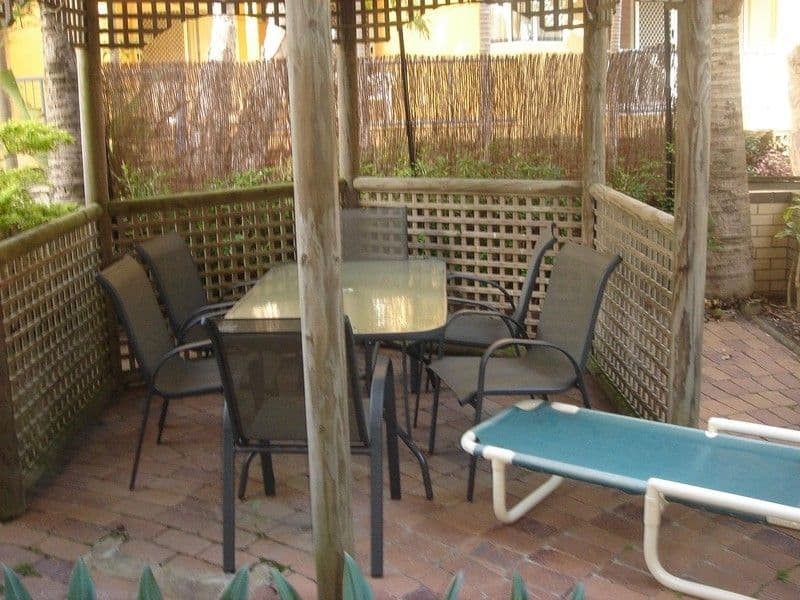 280 Hedges Avenue, MERMAID BEACH QLD 4218, Mermaid Beach - Thumbnail 3
