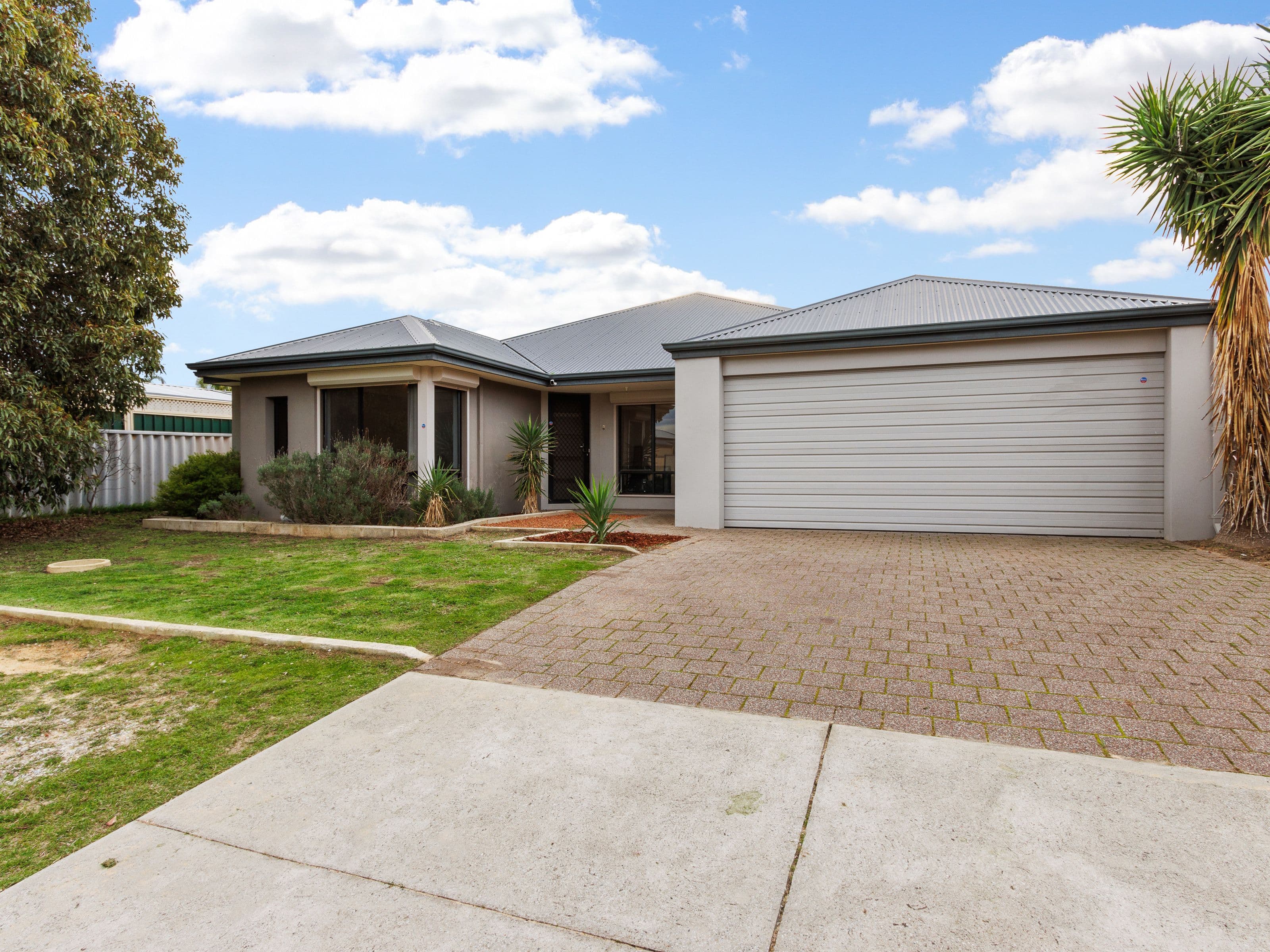 4 Swinden Court, Maddington WA 6109, Maddington - Image 1
