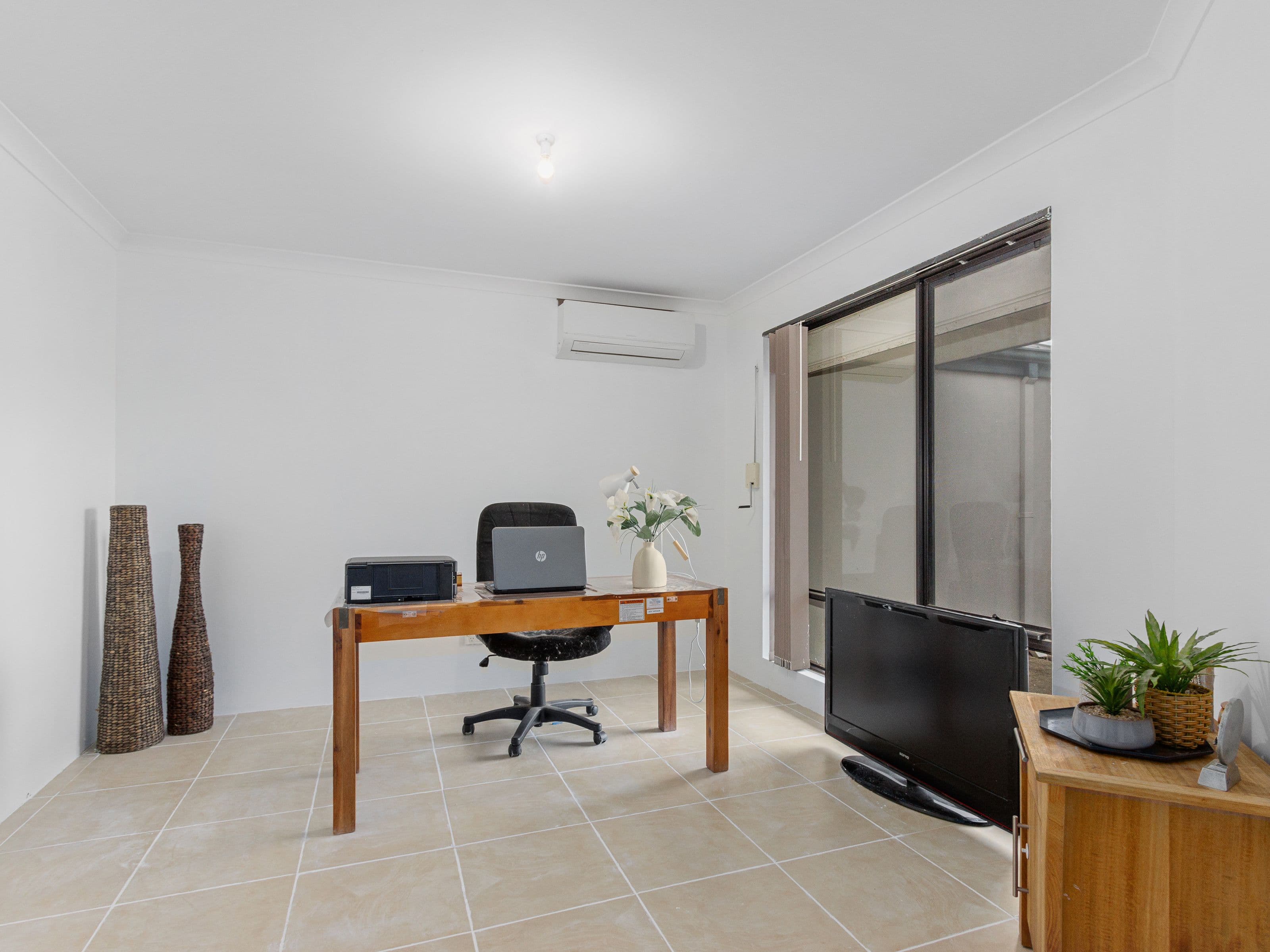 4 Swinden Court, Maddington WA 6109, Maddington - Thumbnail 2