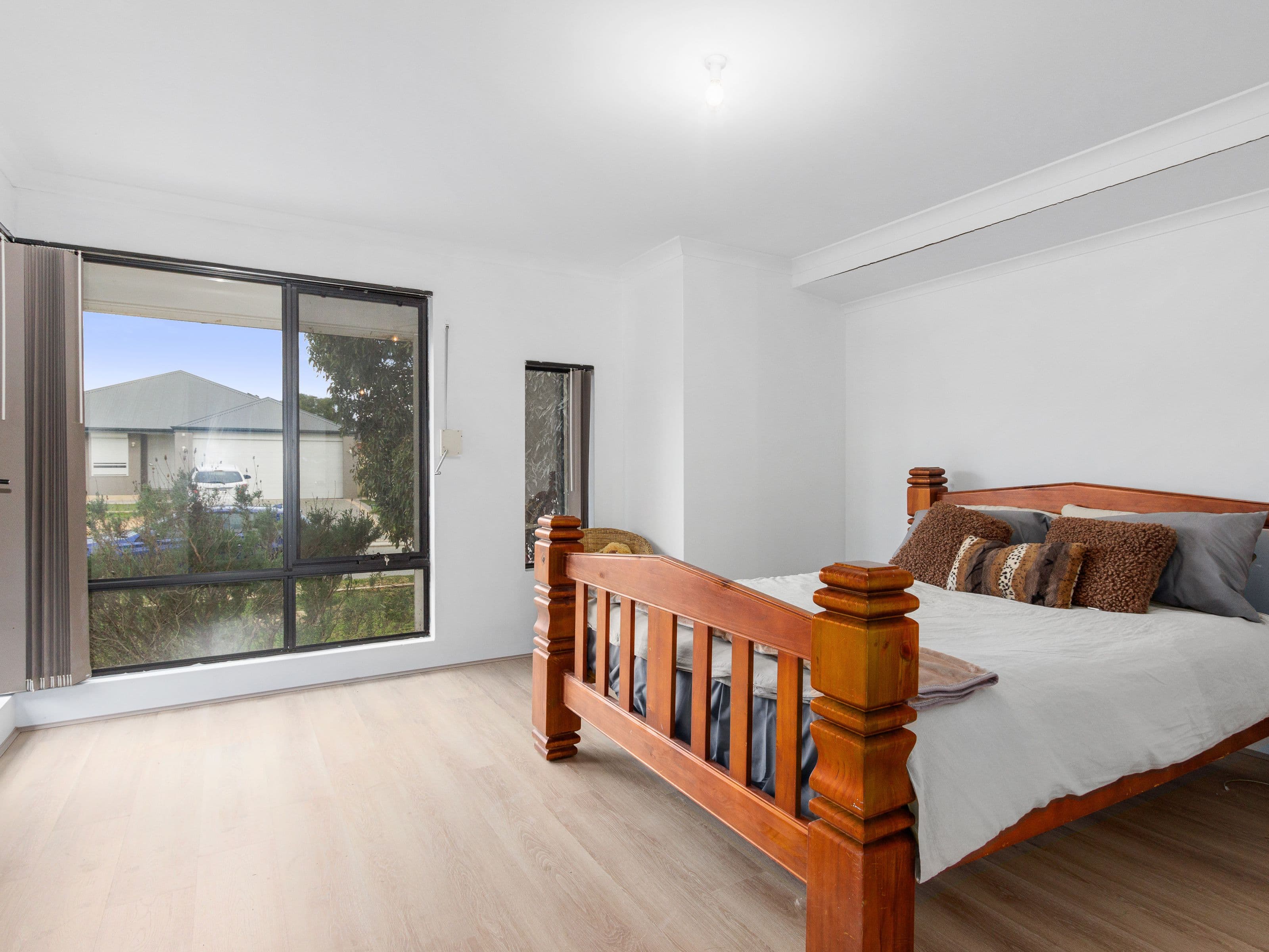 4 Swinden Court, Maddington WA 6109, Maddington - Thumbnail 4