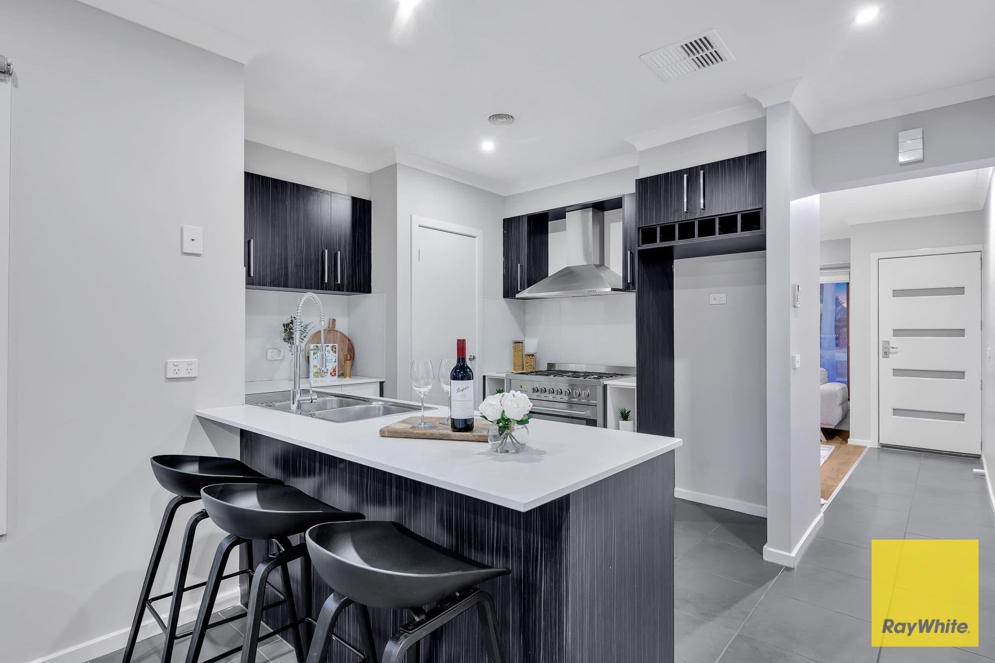19 Yanga Avenue, Tarneit VIC 3029, Tarneit - Thumbnail 5