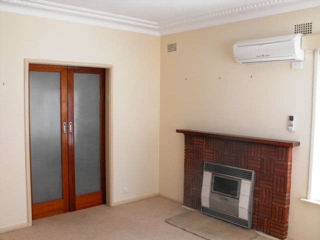 4 Albert Street, PARKES NSW 2870, Parkes - Thumbnail 4
