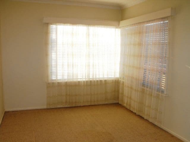 4 Albert Street, PARKES NSW 2870, Parkes - Thumbnail 6