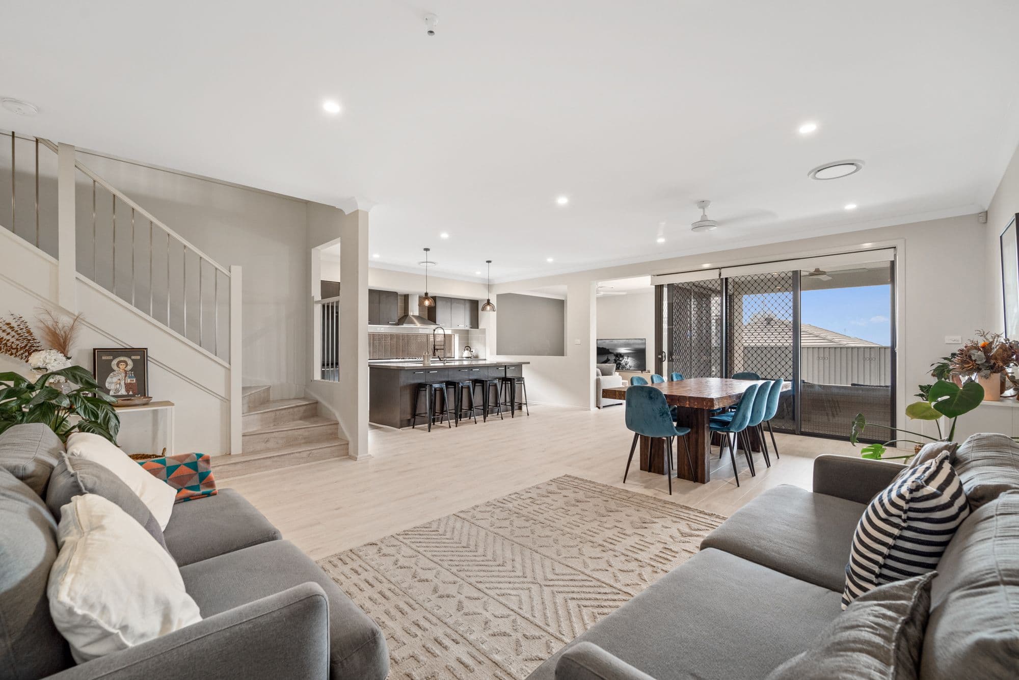 10 Arkenstone Way, Leppington NSW 2179, Leppington - Thumbnail 3