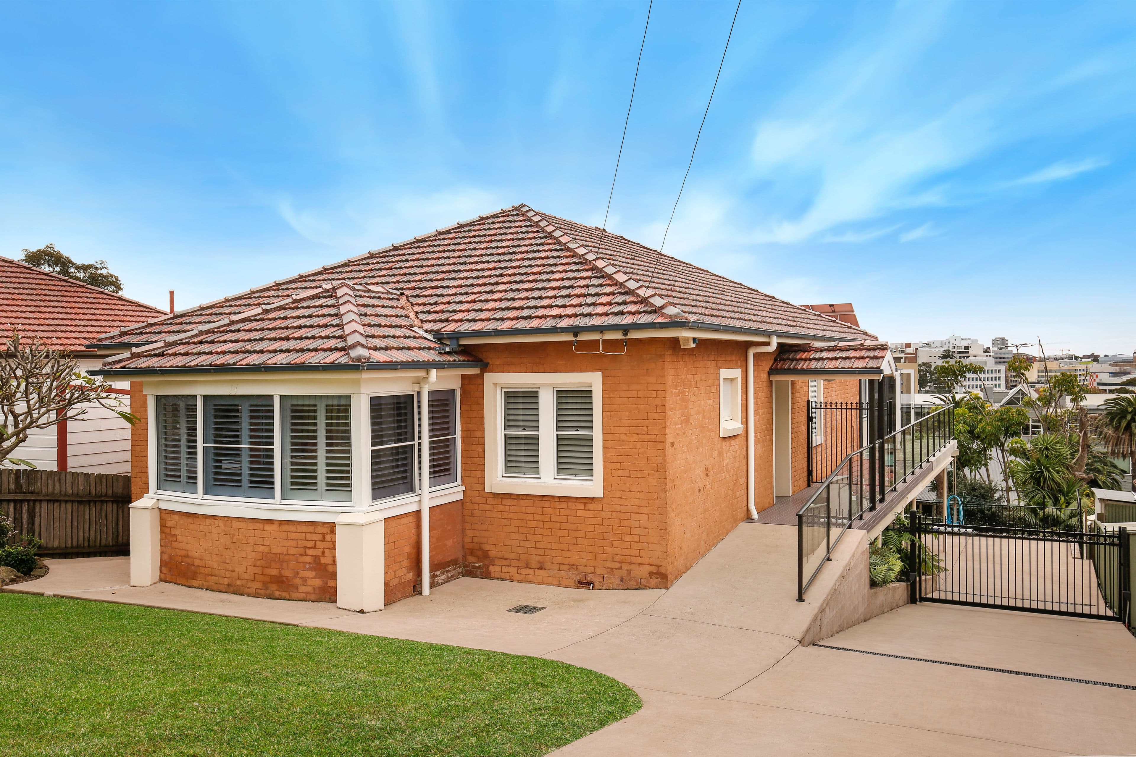14 Mailer Avenue, Wollongong - Image 1