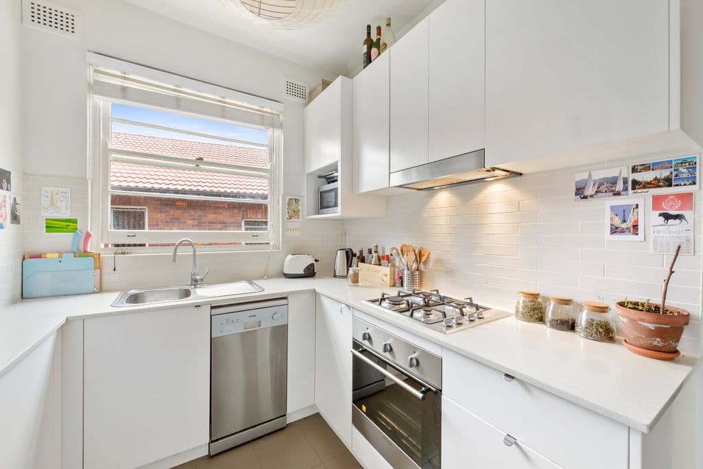 72 Plowman Street, NORTH BONDI NSW 2026, North Bondi - Thumbnail 2