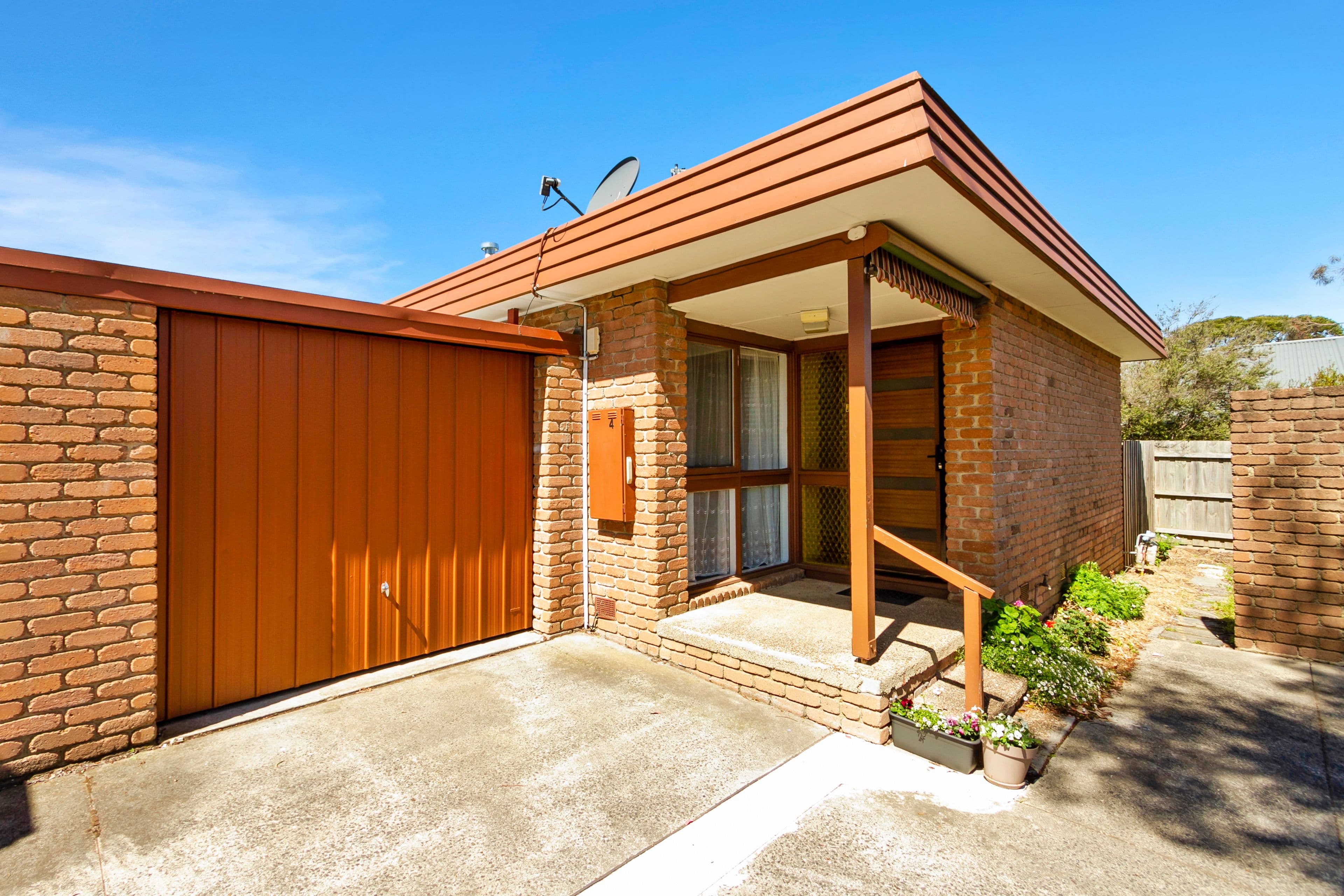 10 Veronica Street, Ferntree Gully VIC 3156, Ferntree Gully - Image 1