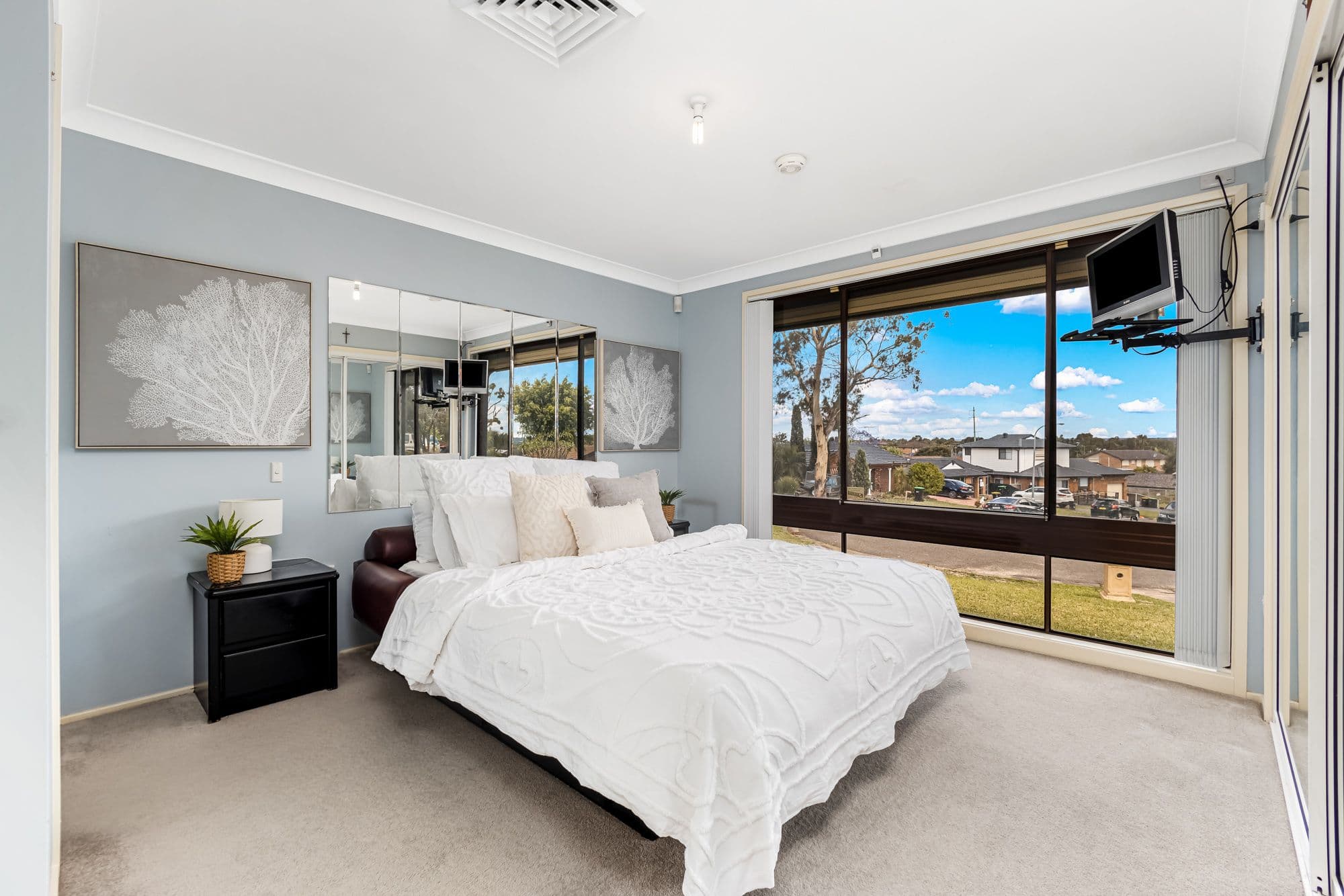 14 Haslewood Place, Hinchinbrook NSW 2168, Hinchinbrook - Thumbnail 2
