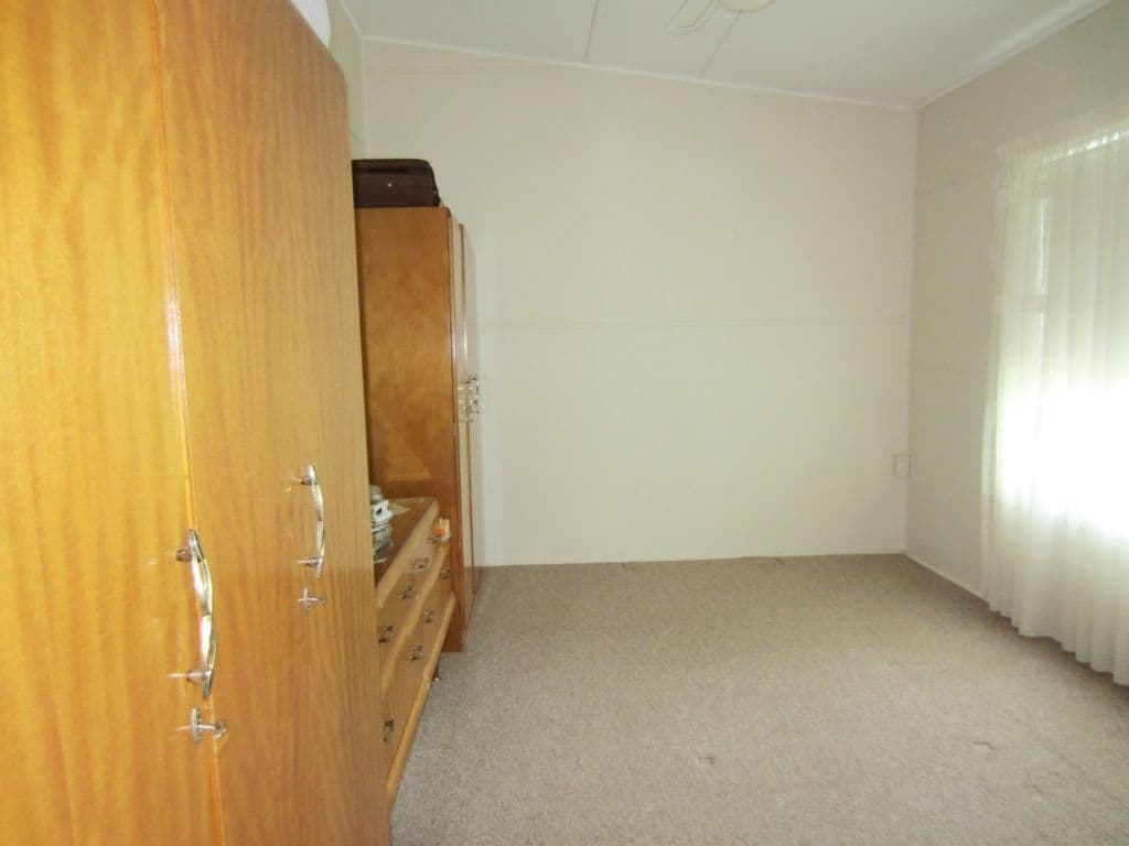 127 Thompson Street, COOTAMUNDRA NSW 2590, Cootamundra - Thumbnail 7