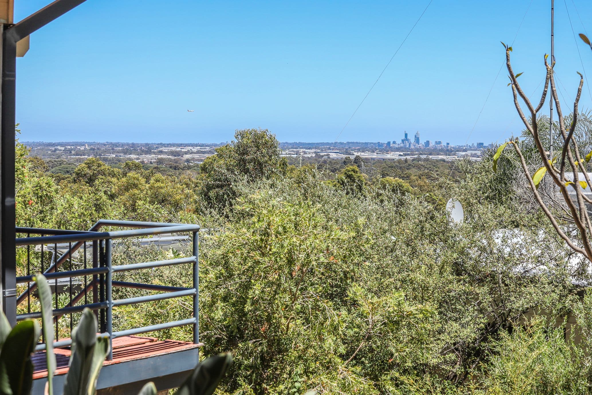 7 Judith Road, Wattle Grove WA 6107, Wattle Grove - Thumbnail 3