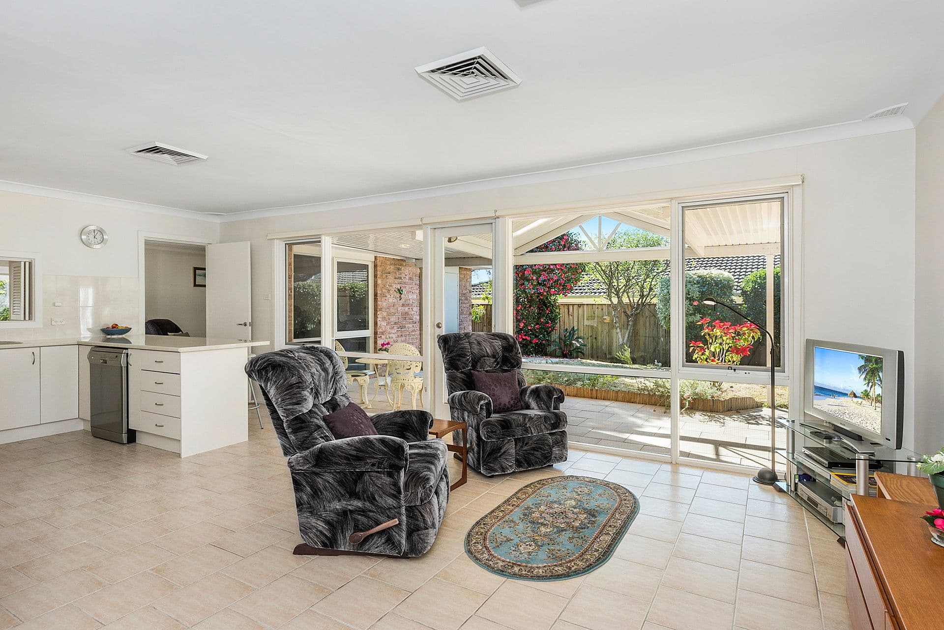 15 Hibbertia Place, Westleigh - Thumbnail 8