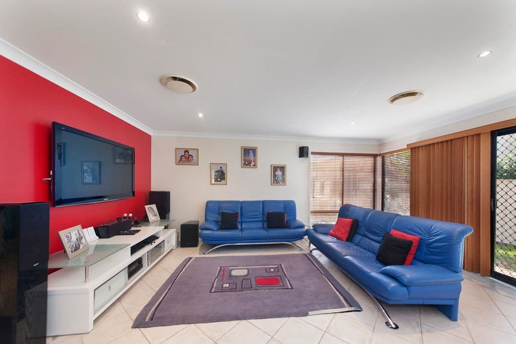 5 Hoddle Place, WEST HOXTON NSW 2171, West Hoxton - Thumbnail 4