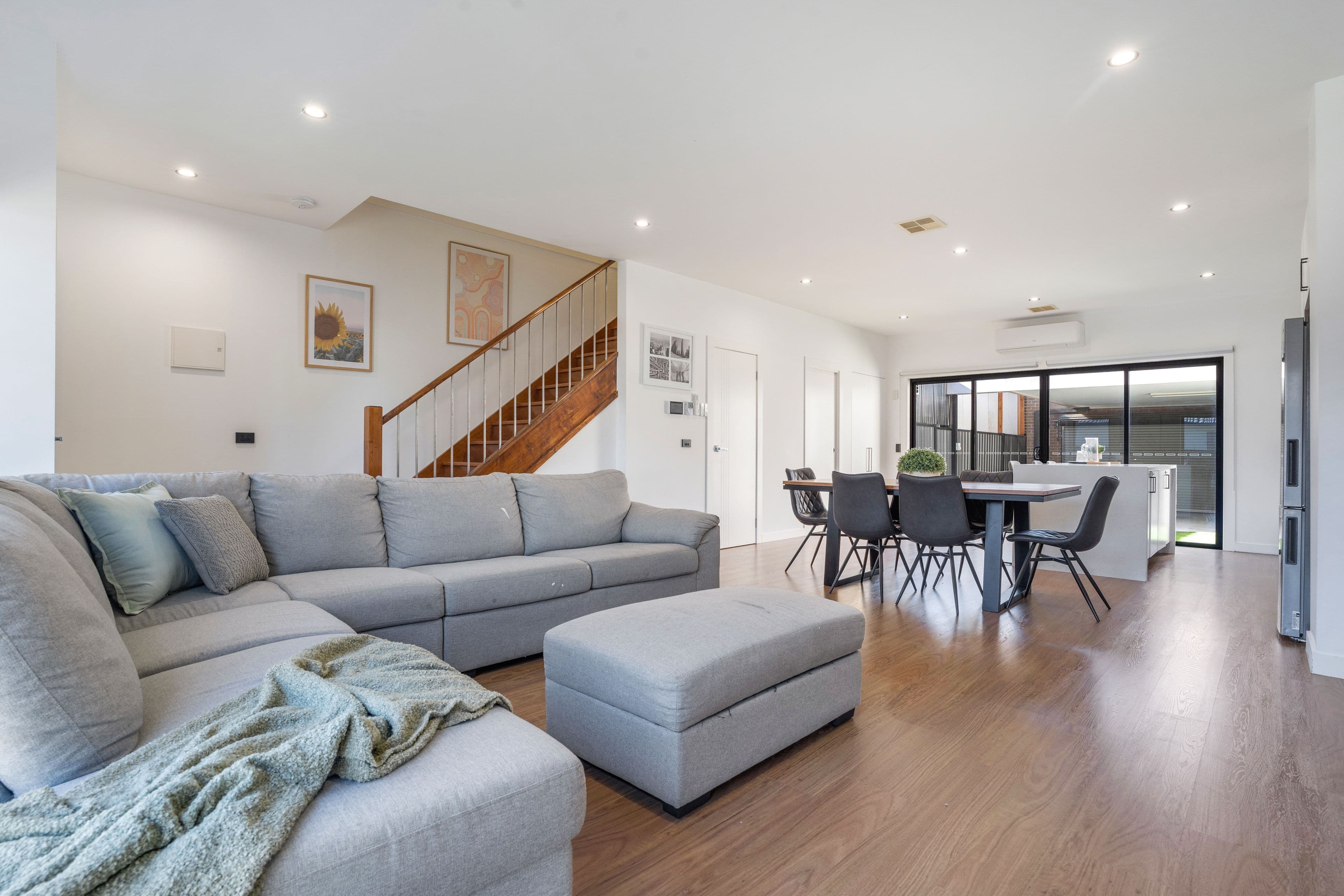 31 Honour Street, Craigieburn VIC 3064, Craigieburn - Thumbnail 3