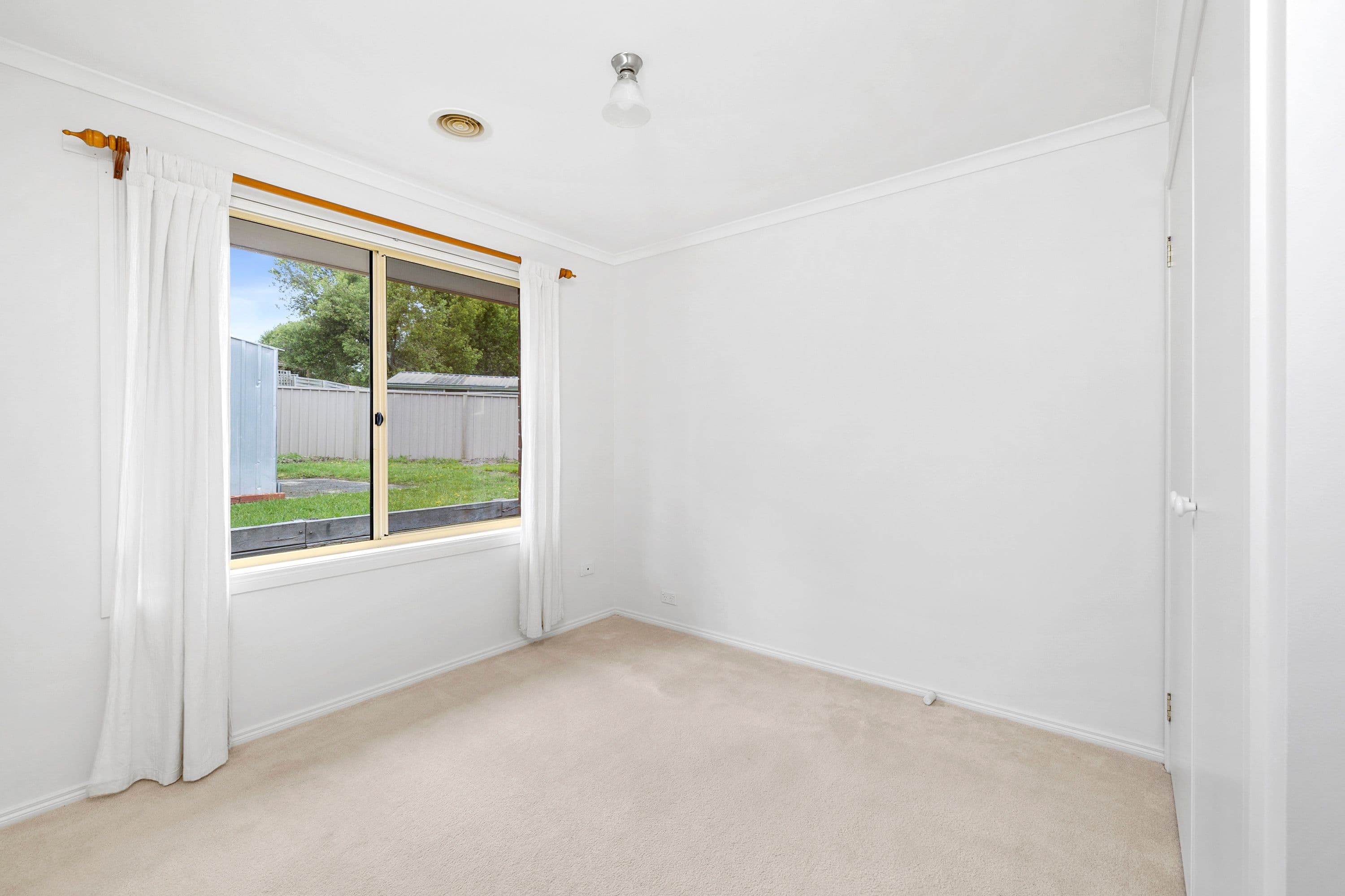 4 Bellbird Court, Mount Helen VIC 3350, Mount Helen - Thumbnail 7