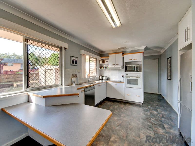 7 Bunora Avenue, FERNY HILLS QLD 4055, Ferny Hills - Thumbnail 5