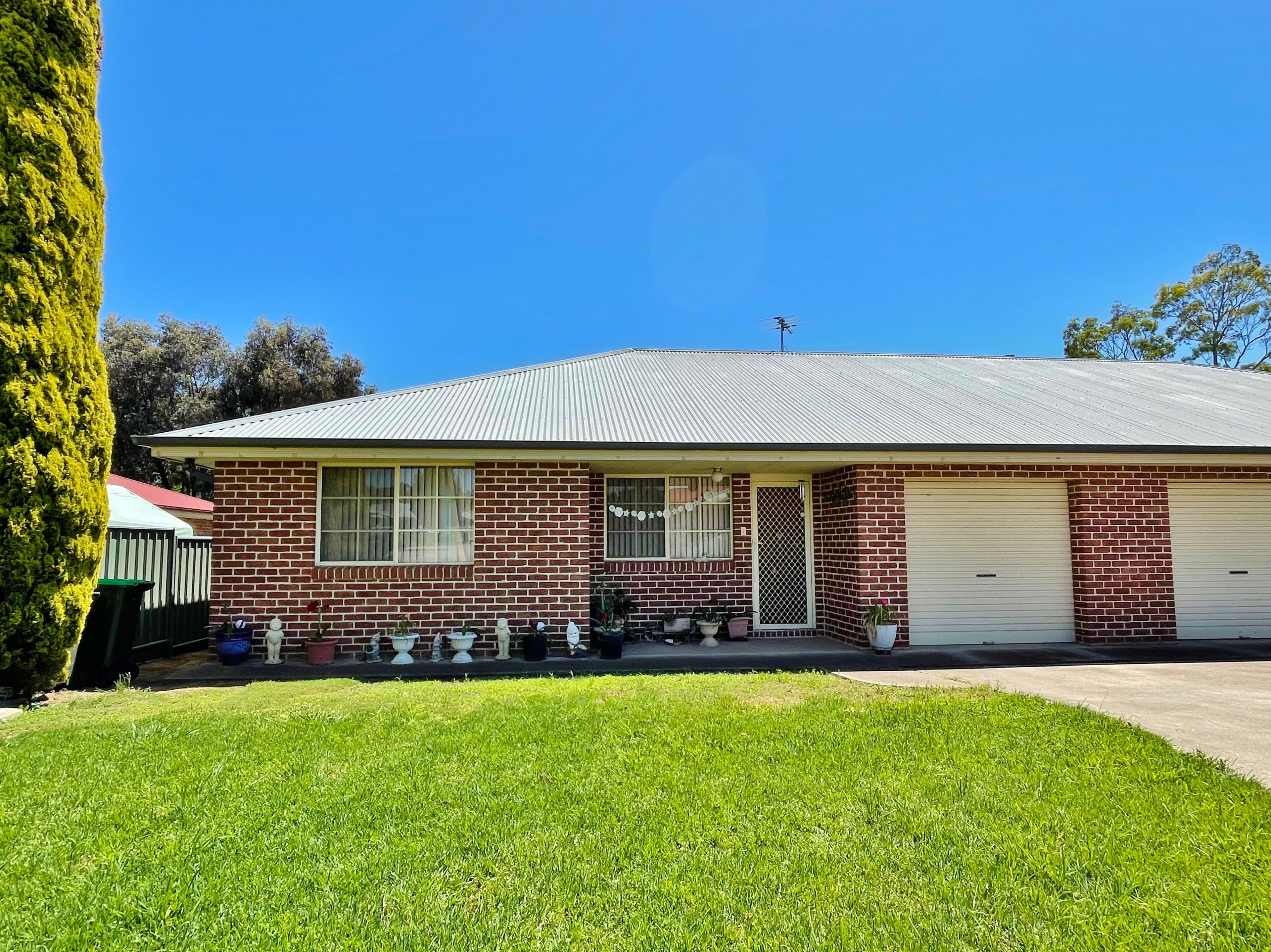8/3A Sam Place, Young NSW 2594, Young - Thumbnail 2