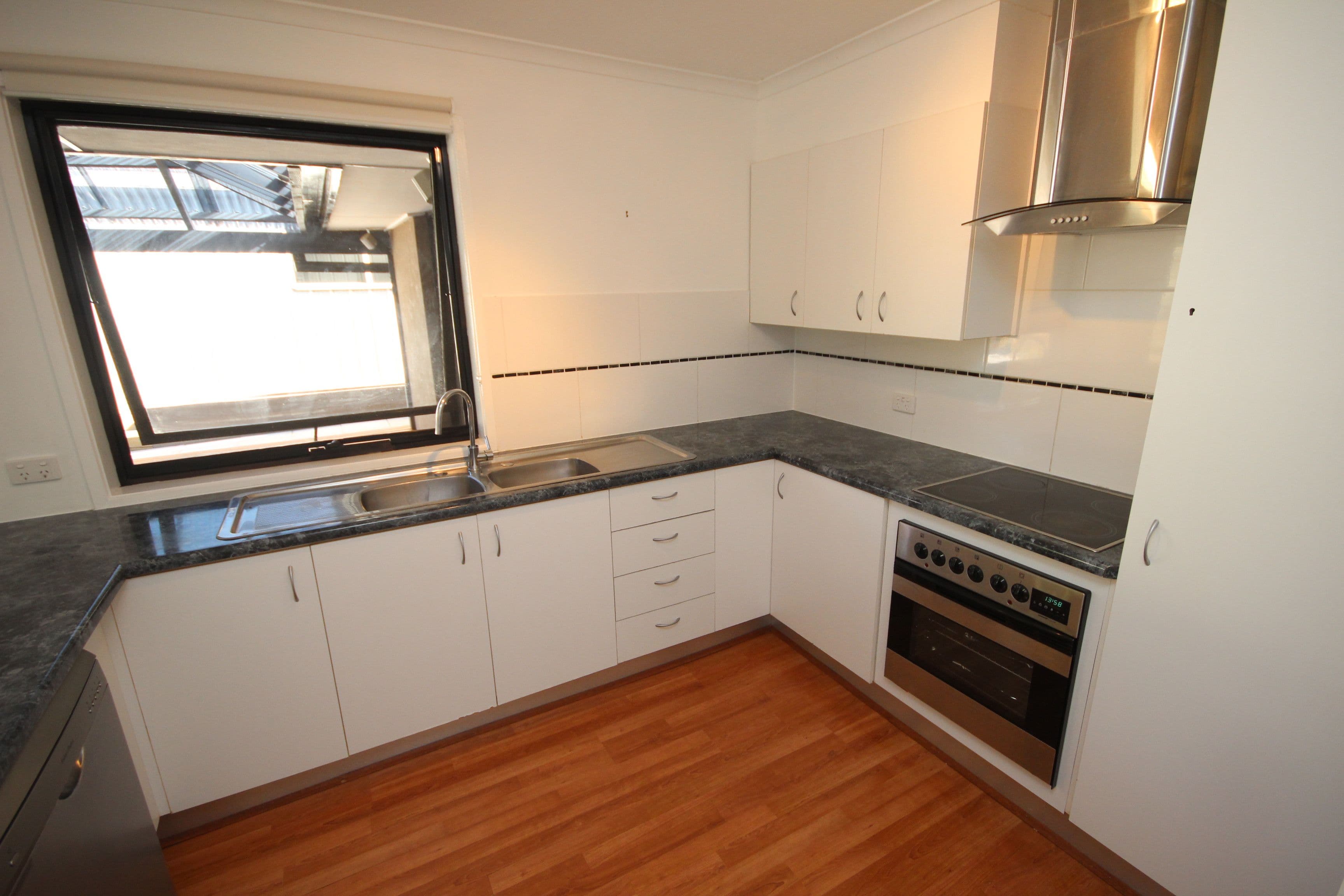6 Mcilveen Place, Oxley ACT 2903, Oxley - Thumbnail 5