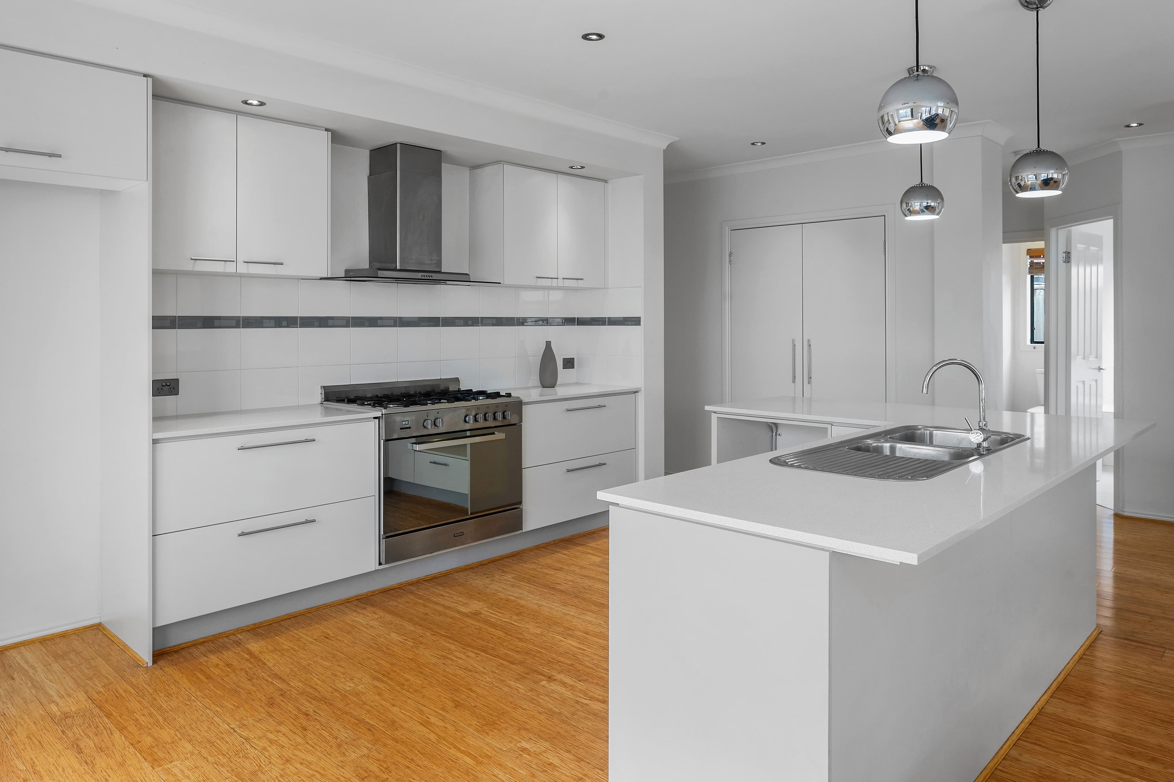 14 Monaghan Way, Lalor VIC 3075, Lalor - Thumbnail 3