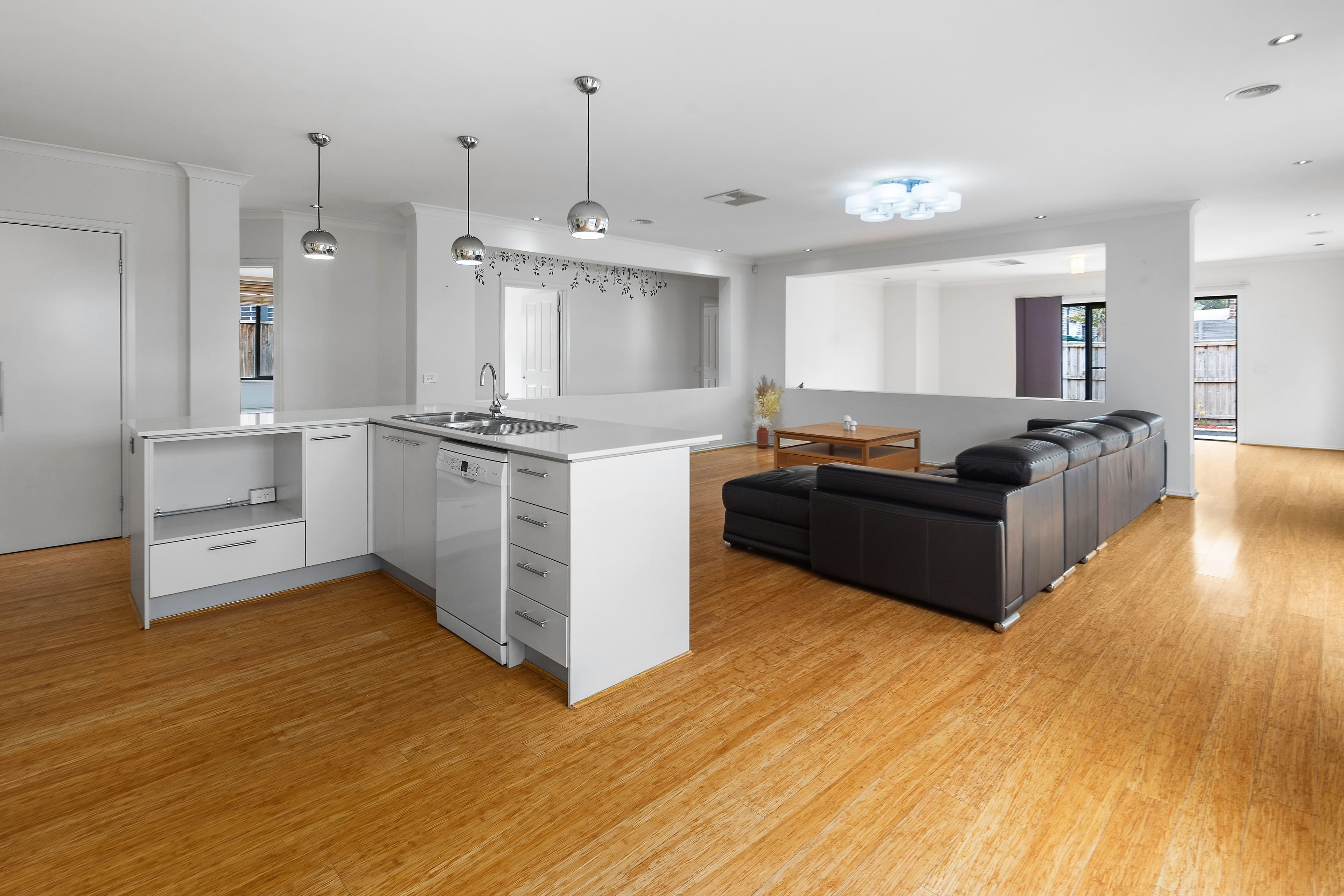 14 Monaghan Way, Lalor VIC 3075, Lalor - Thumbnail 6