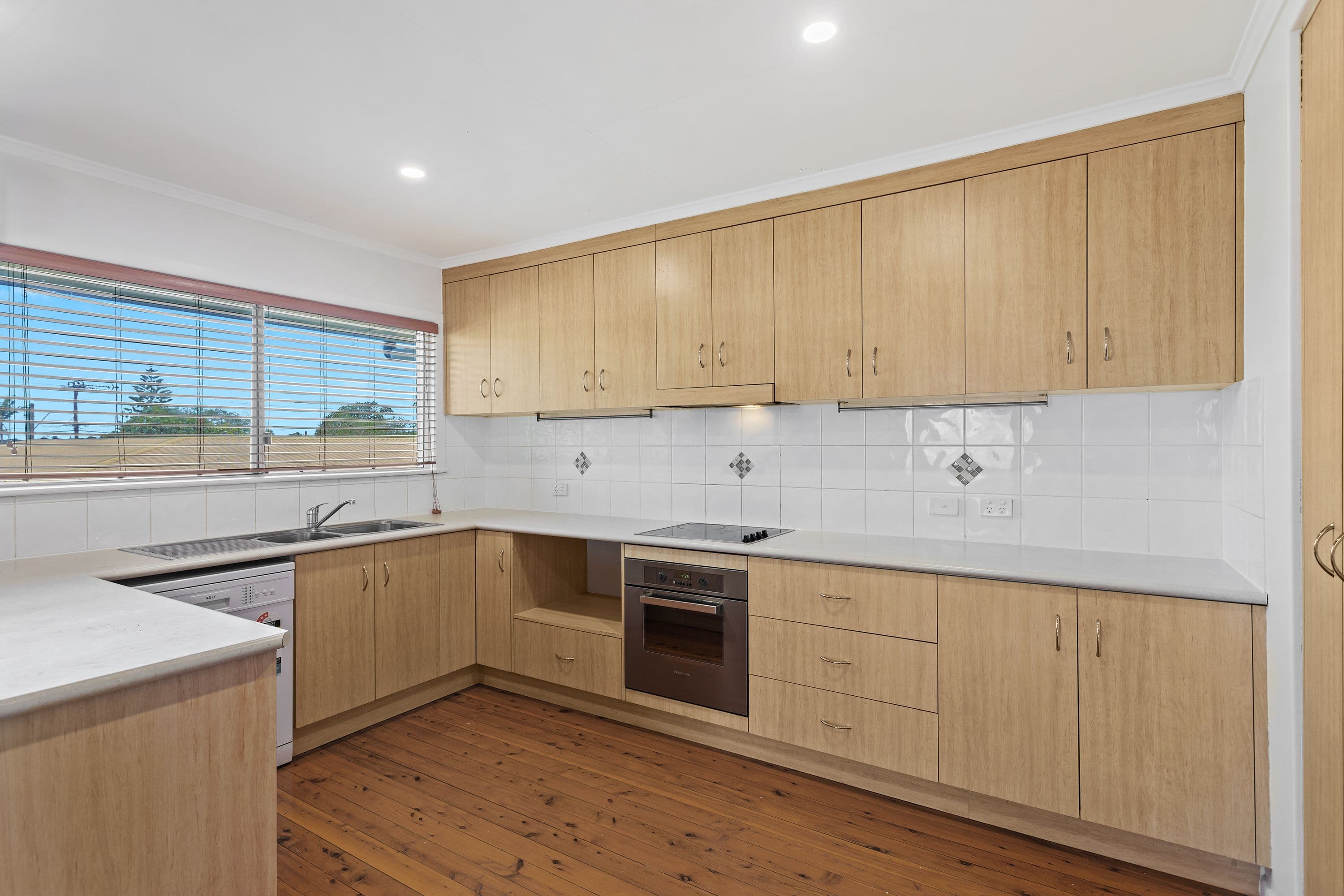 4 Eiser Street, Harristown QLD 4350, Harristown - Thumbnail 4